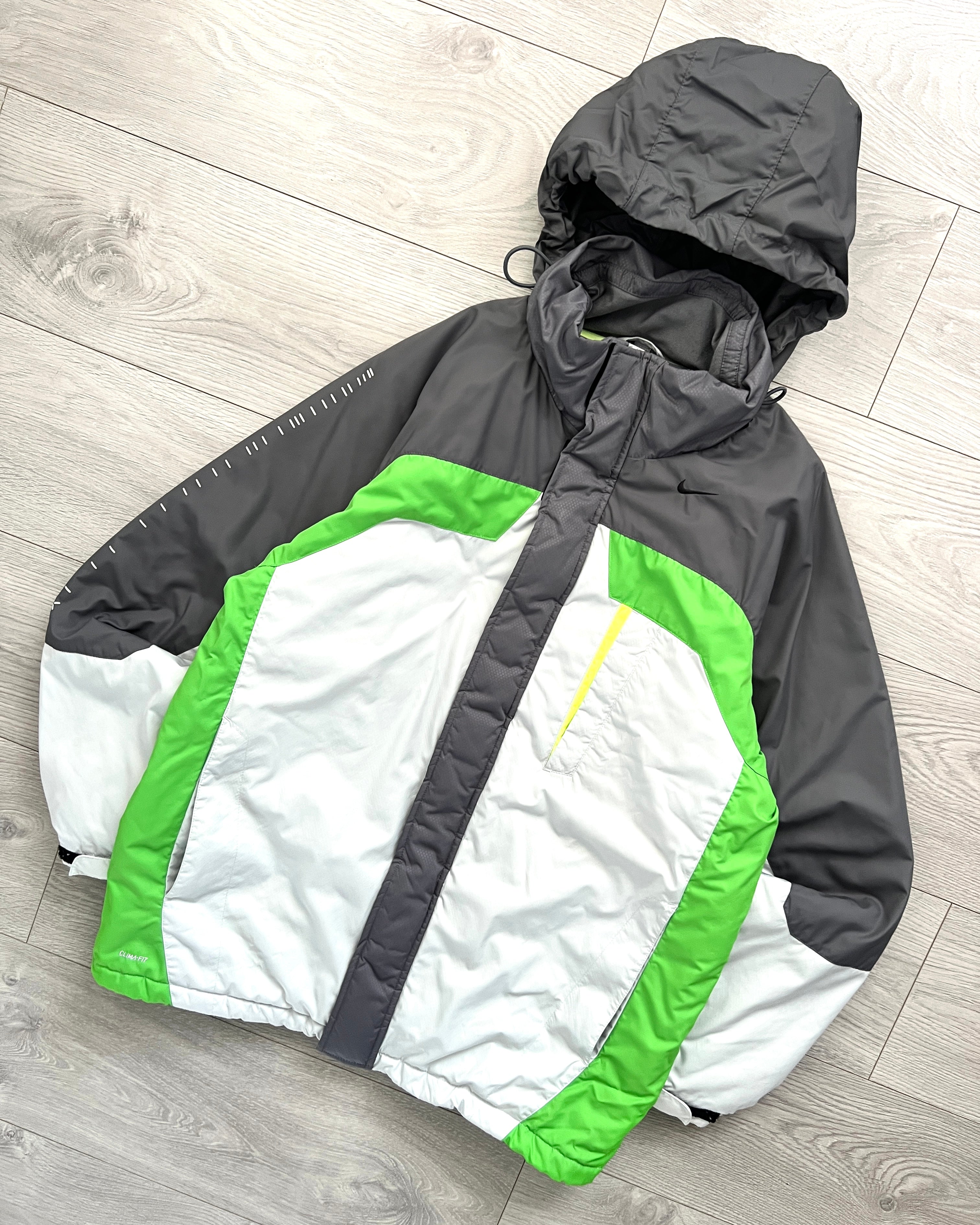 Nike Clima Fit 2000s Insulated Technical Jacket - Size L