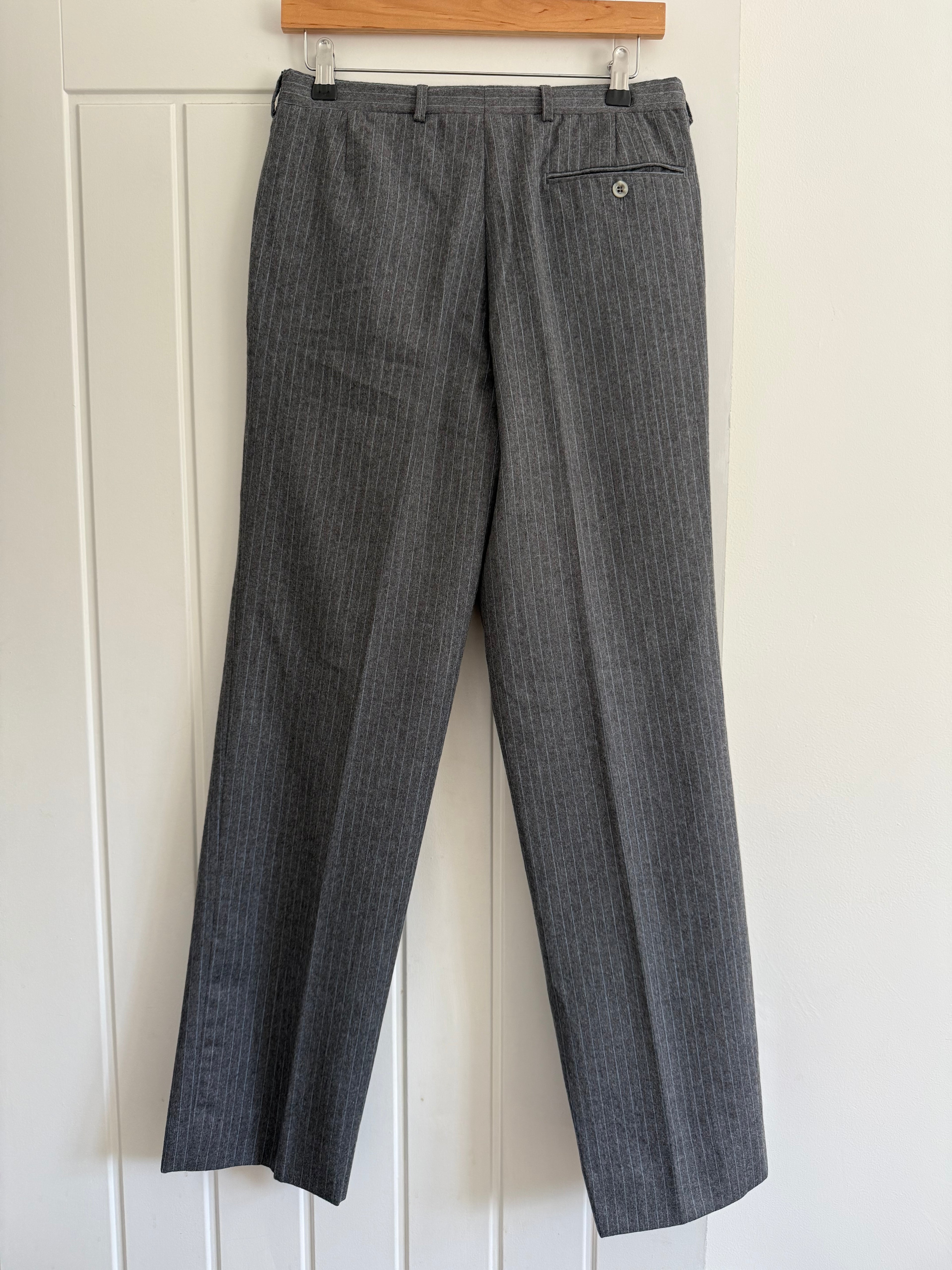Vintage 1980s Double Breasted Peaked Lapel Pleated Merino Wool Grey Suit & Armani Tie - Size S Jacket / 30" Waist