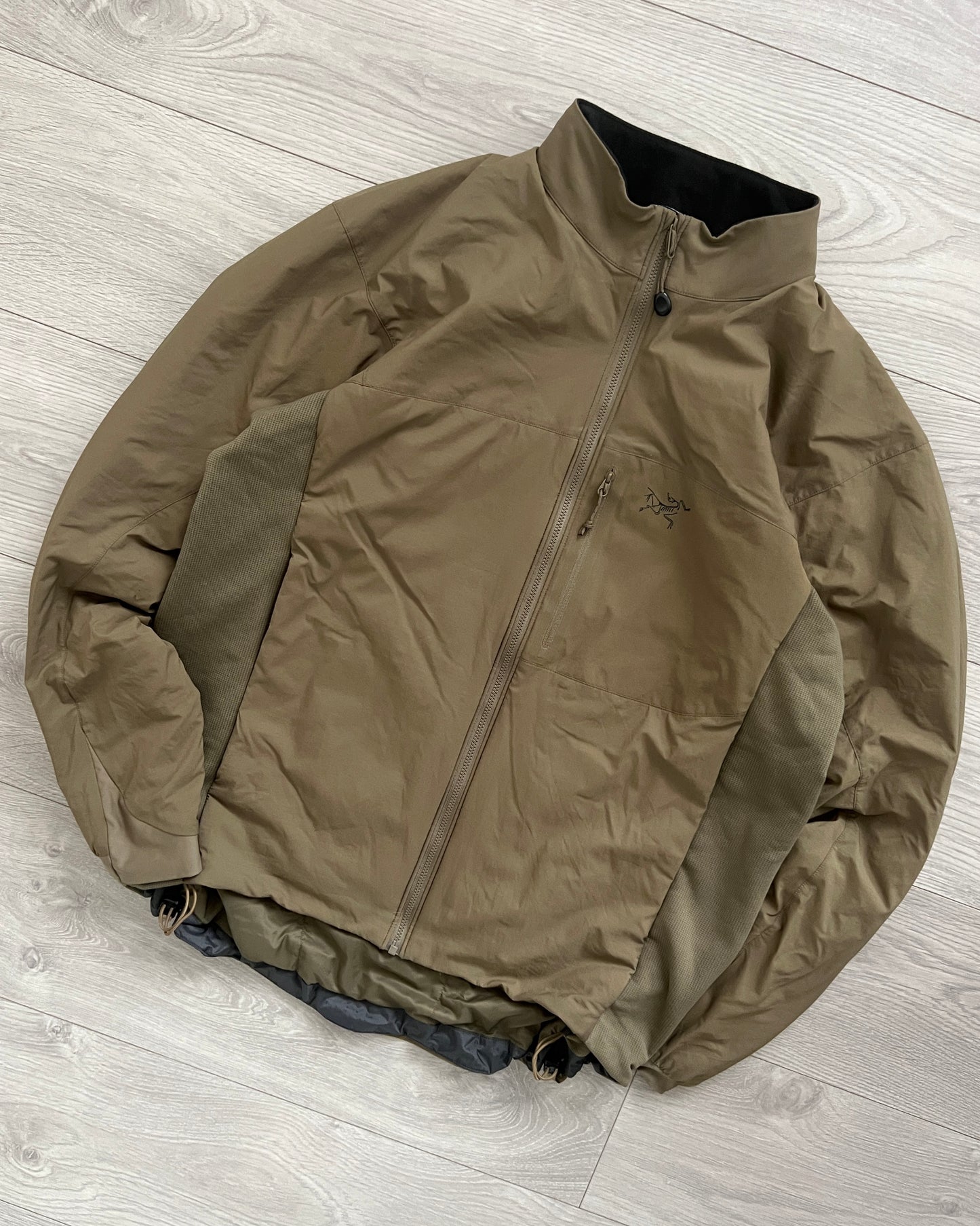 Arcteryx LEAF Atom LT Gen 2 Insulated Jacket in Crocodile Green - Size L