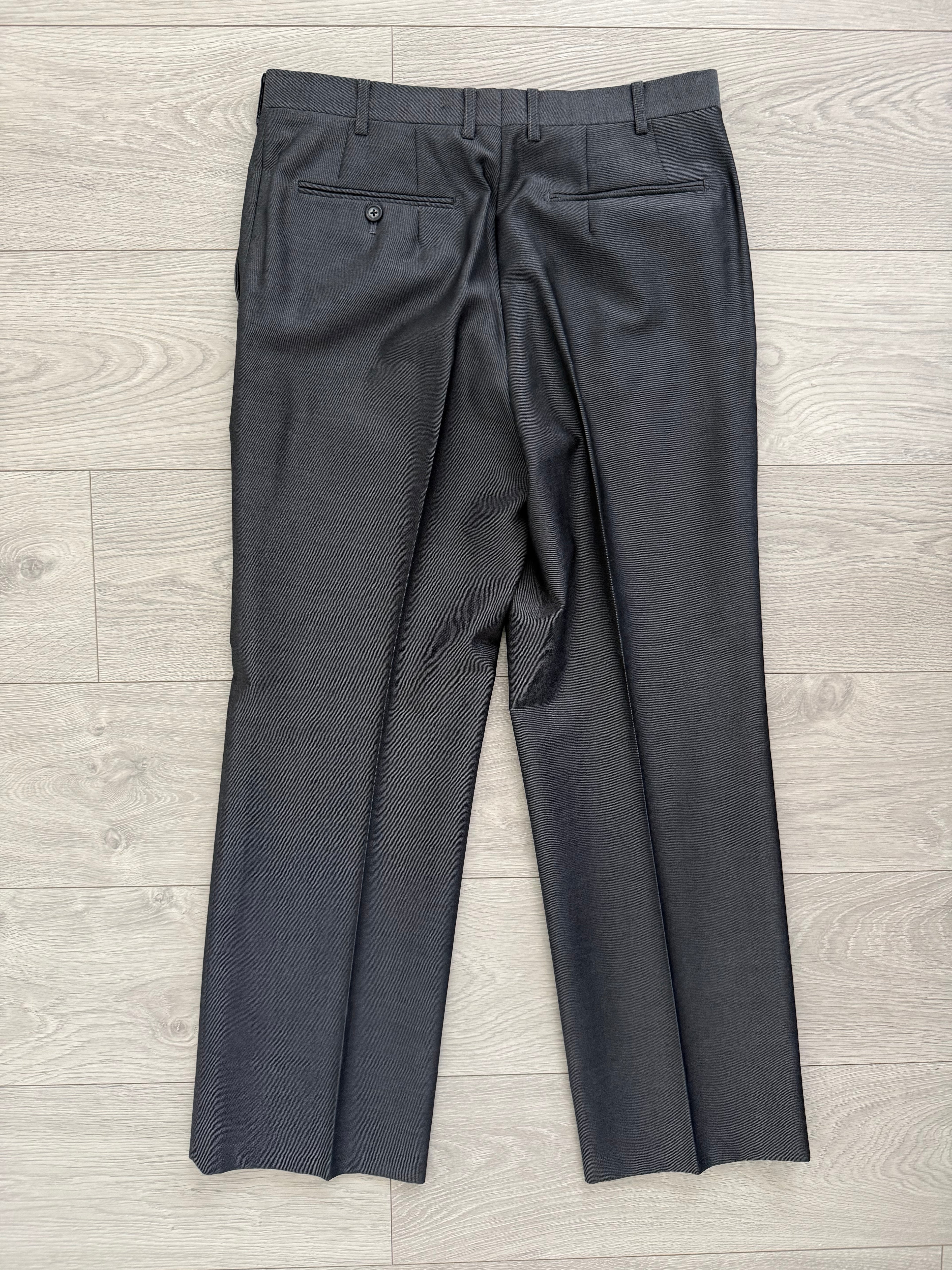 Burberry 1980s Peaked Lapel Double Breasted Pleated Wool Mohair Grey Suit - Size S Jacket / 31" Waist