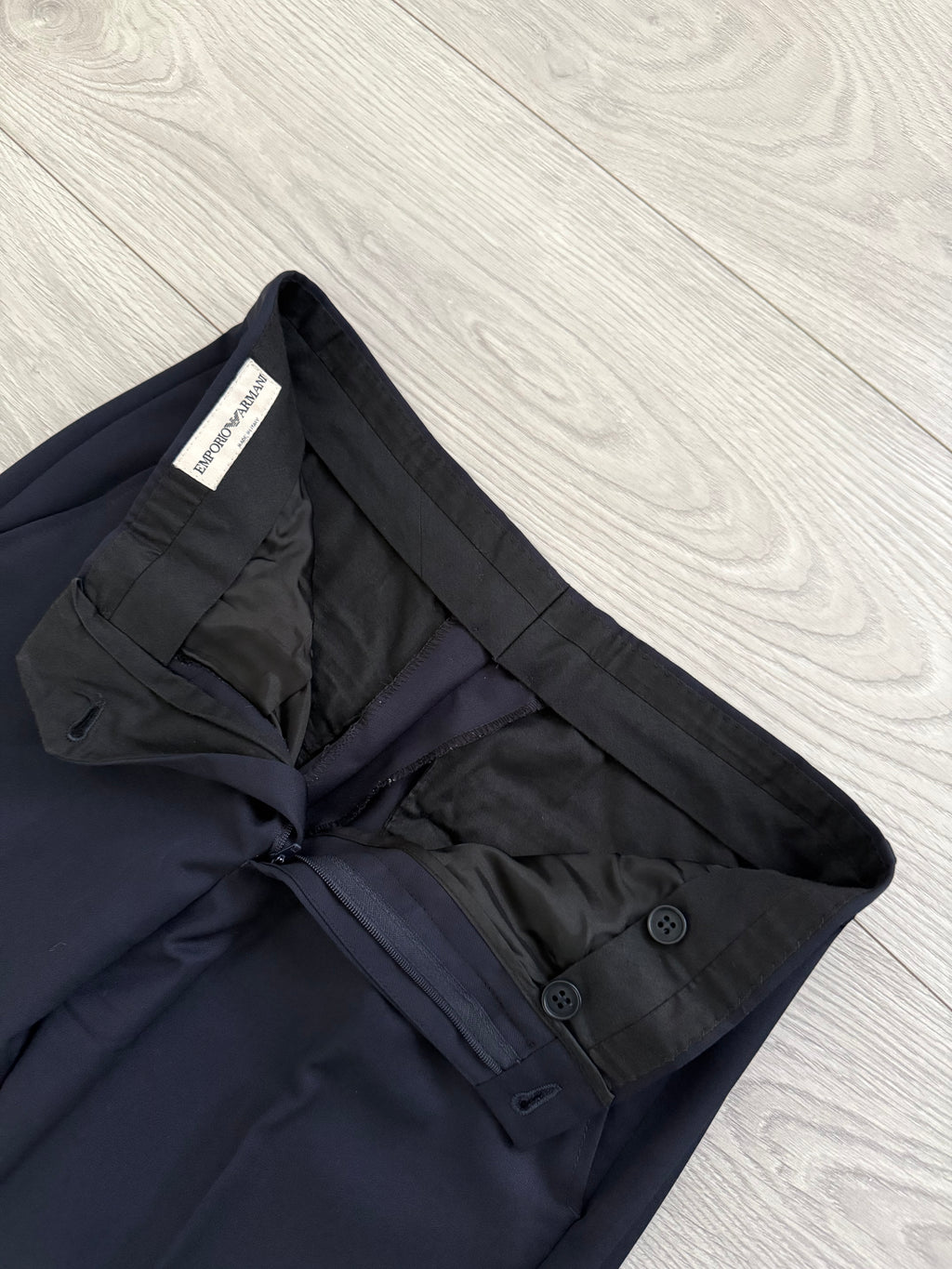 Emporio Armani 2002 3B Super 140's Wool Navy Blue Suit - Size S Jacket / 28" Waist