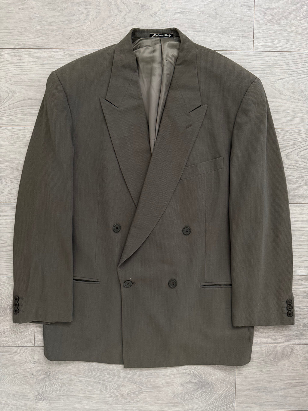 Giorgio Armani 1980s Taupe Charcoal Peaked Lapel Double Breasted Ribbed Weave Pleated Wool Suit - Size XL Jacket / 32" Waist