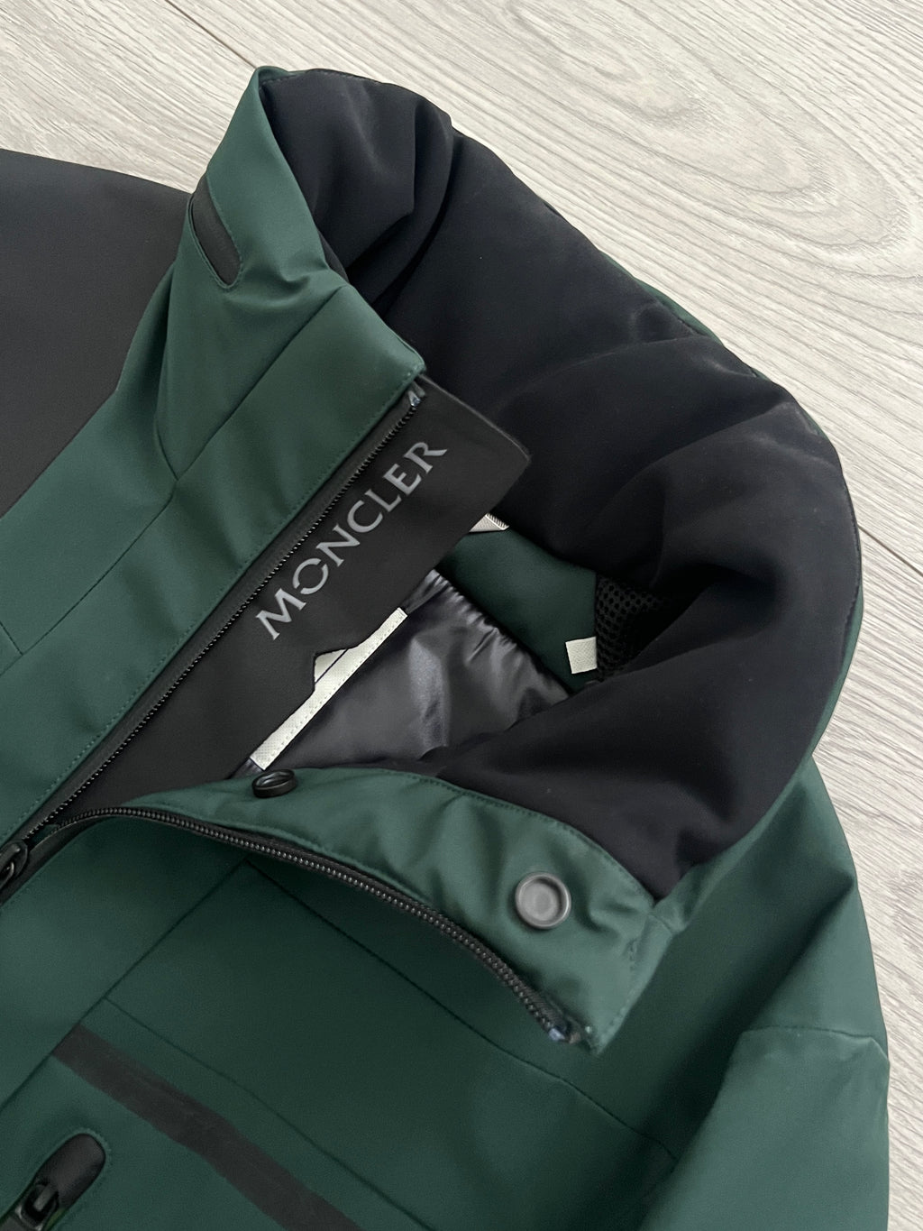 Moncler Grenoble Carmaux Technical Waterproof Insulated Jacket - Size M