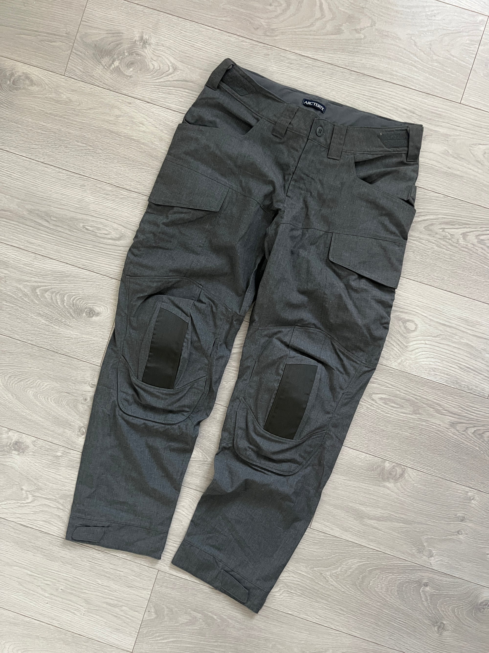 Arcteryx LEAF SMU Assault FR Combat Utility Pants Wolf Grey - Size S & M