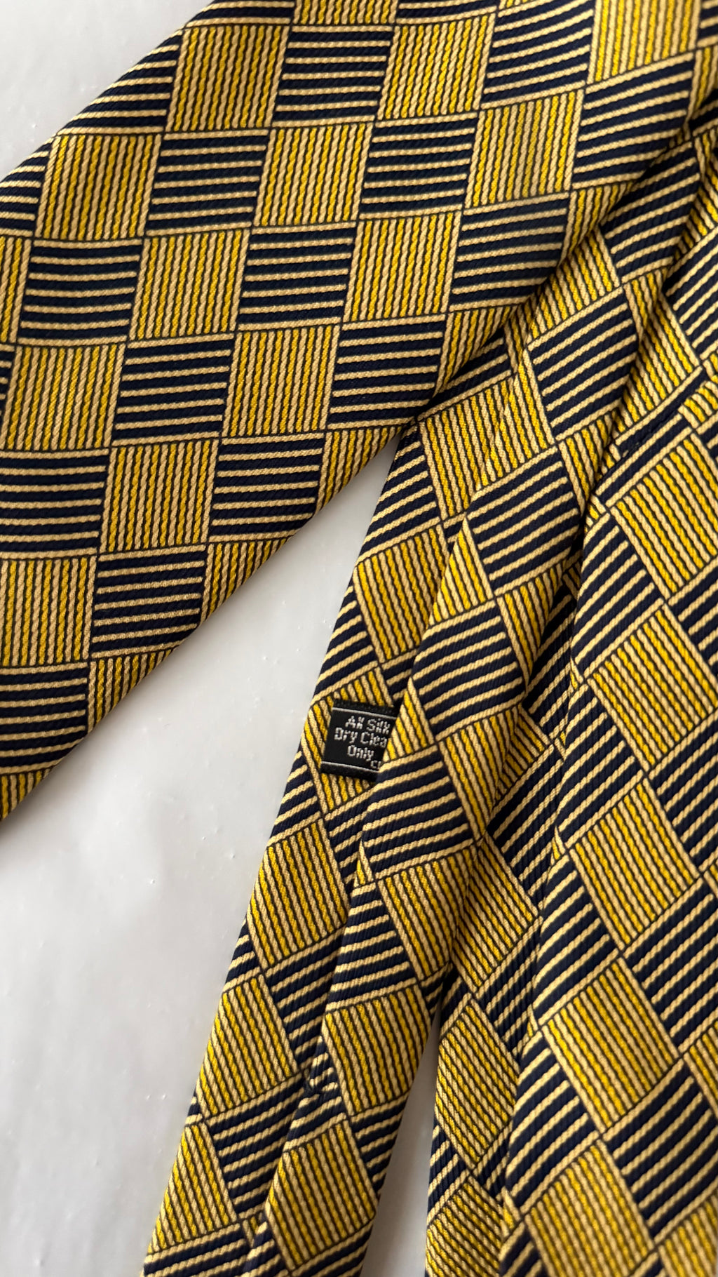 Charles Hill England Barneys New York 1990s Silk Tie