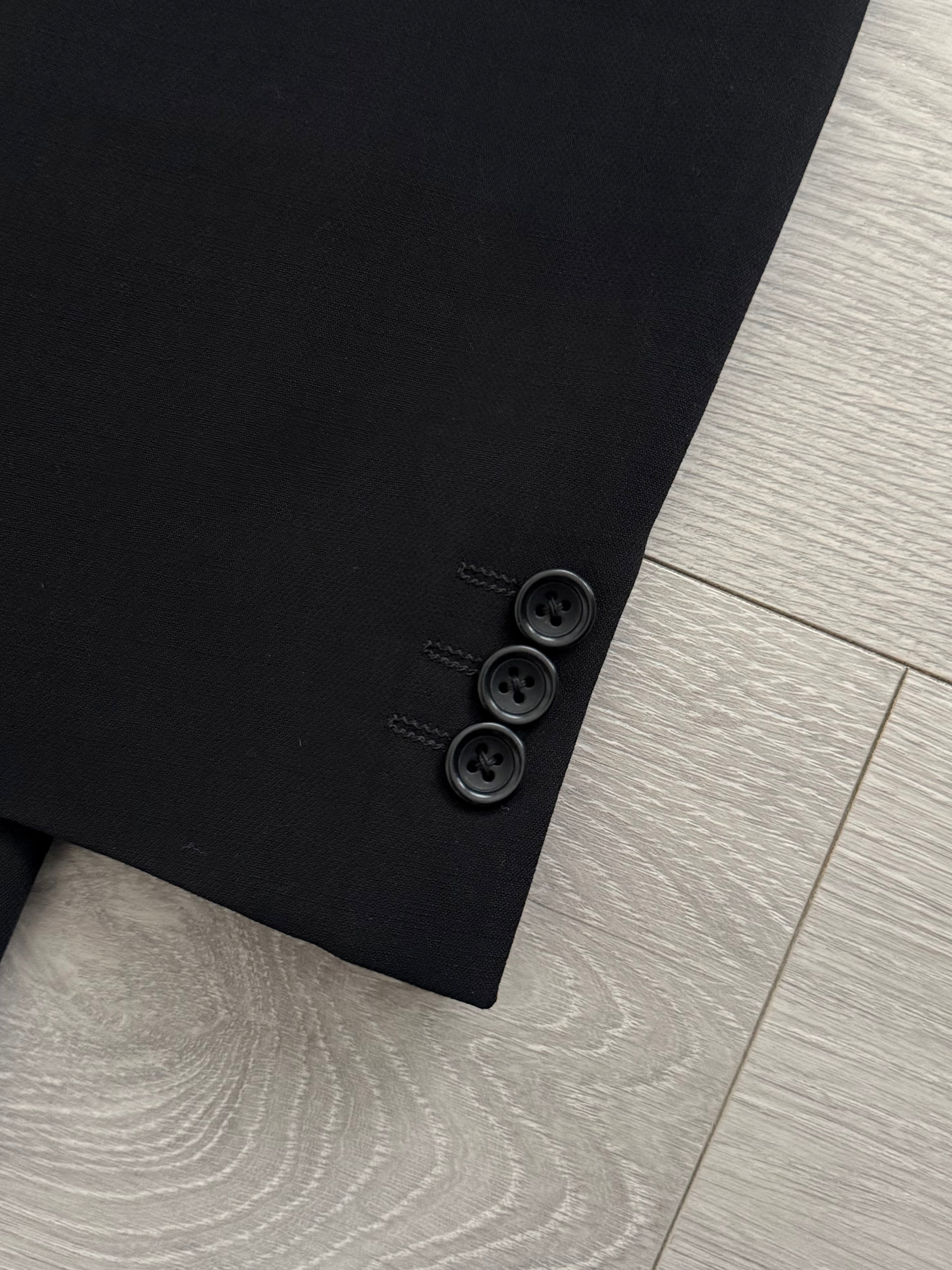 Armani 1990s 3B Black Pleated Wool Suit - Size L Jacket / 33" Waist