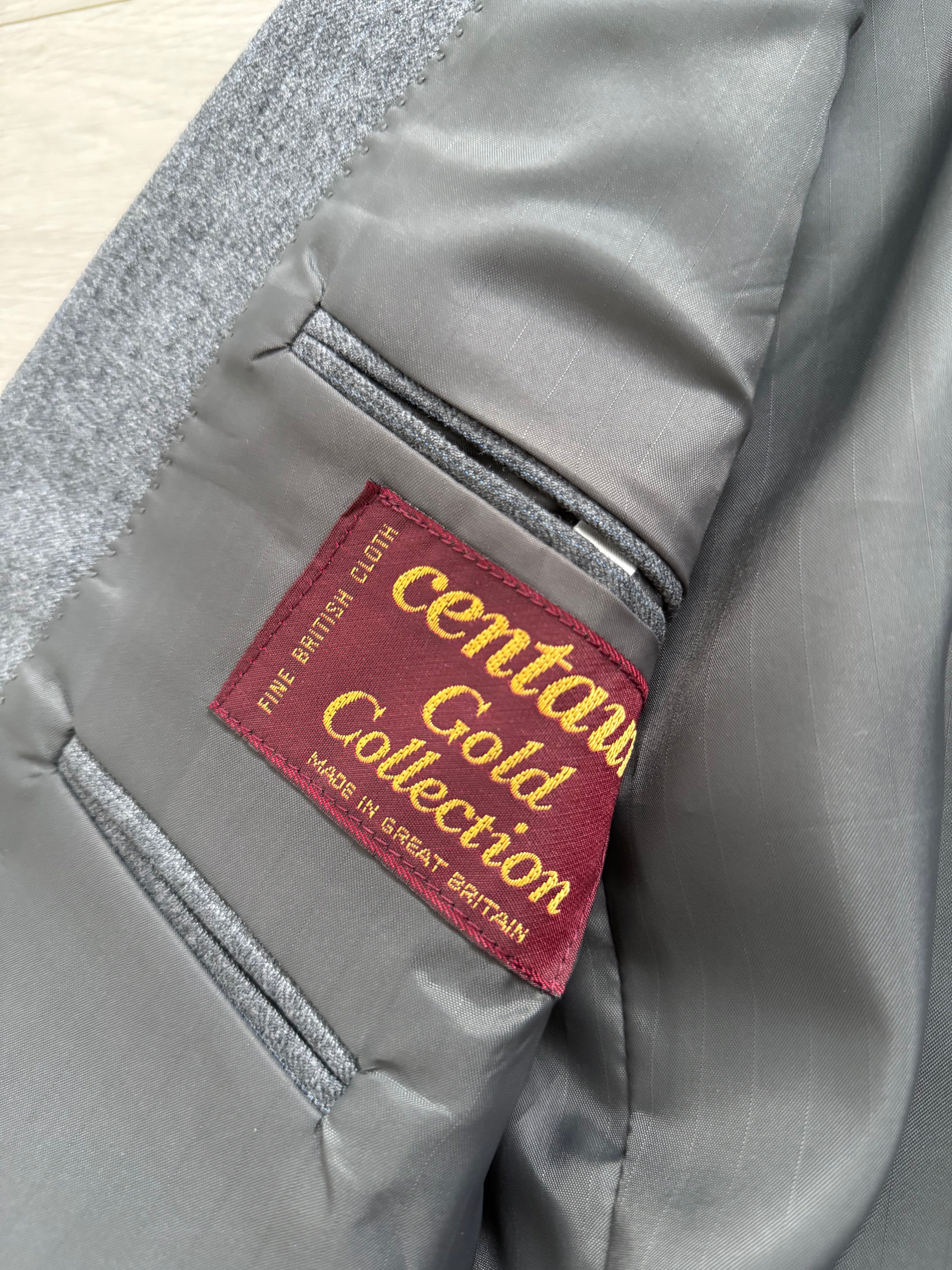 Vintage 1980s Peaked Lapel Double Breasted Pleated Wool Suit Grey Made in England - Size S Jacket / 30" Waist