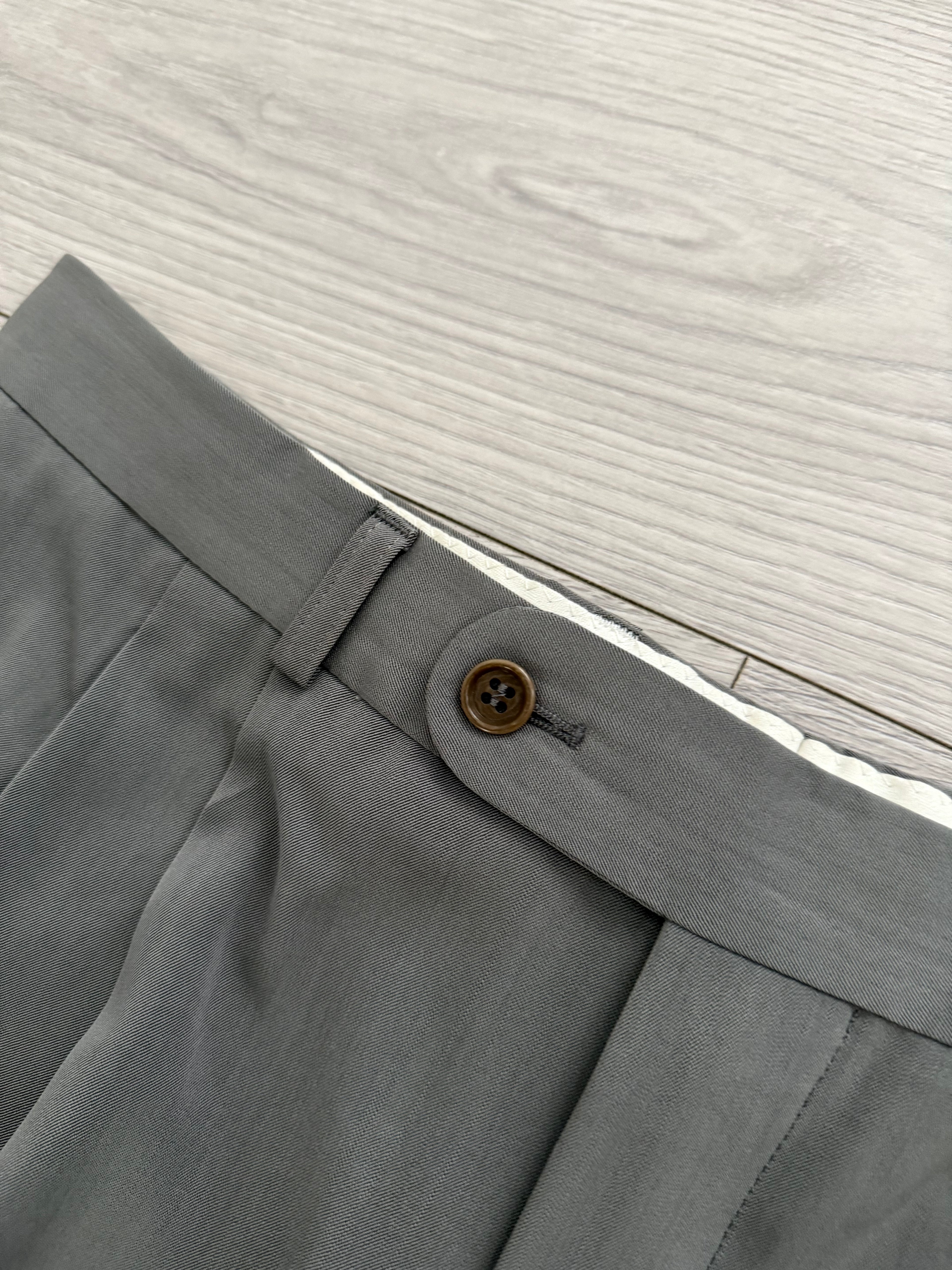 Hugo Boss 1980s 'Al Capone' Peaked Lapel Double Breasted Pleated Wool Silk Suit - Size XXL Jacket / 36" Waist