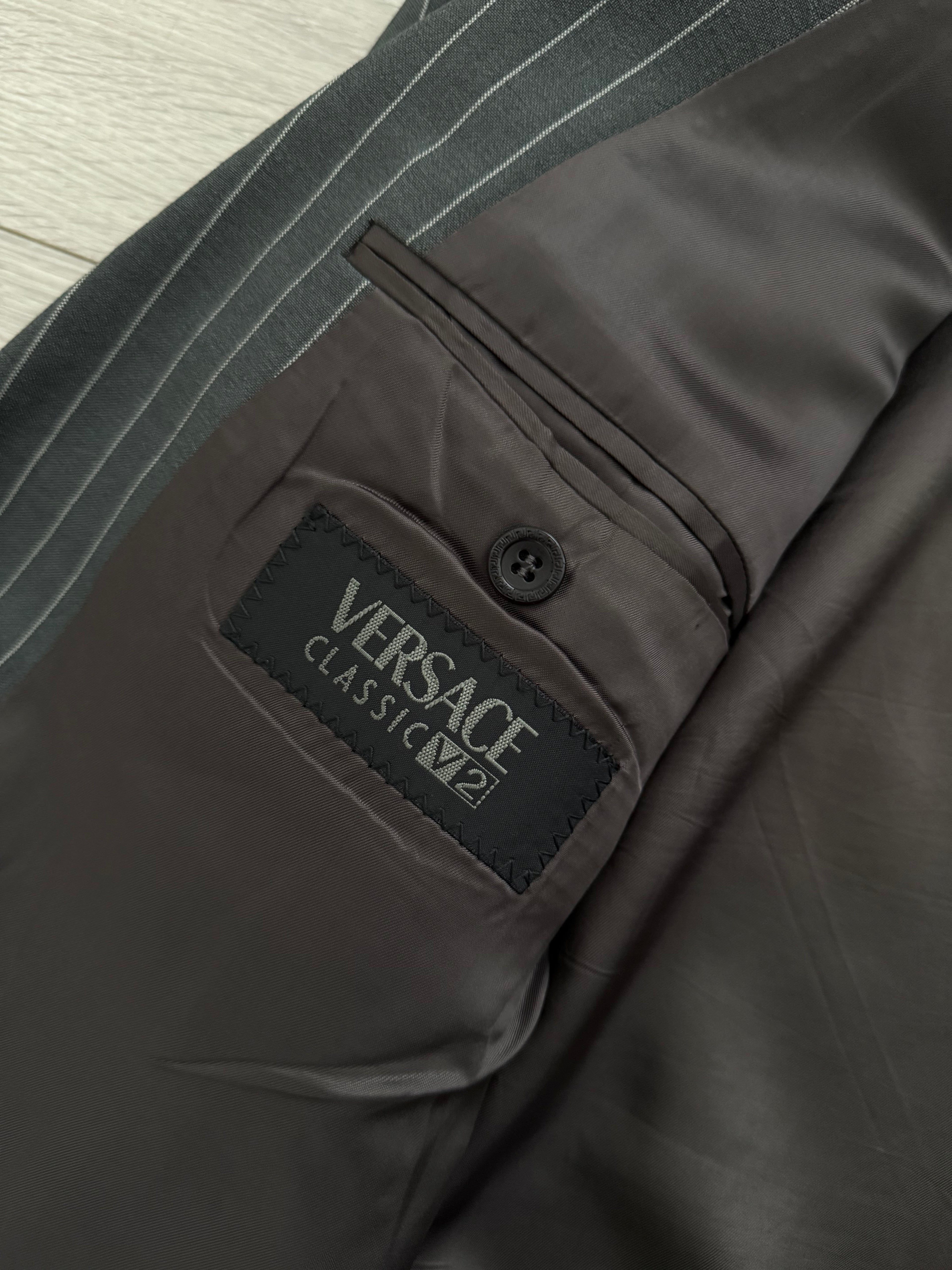 Versace 1980s Notch Lapel Double Breasted Pleated Wool Striped Grey Suit - Size L Jacket / 34" Waist