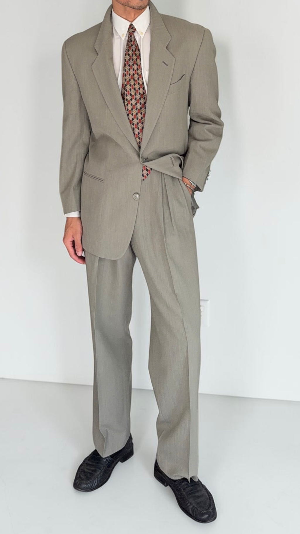 Emporio Armani 1980s 2B Taupe Siege Double-Pleat Wool Suit  - Size M Jacket / 31" Waist