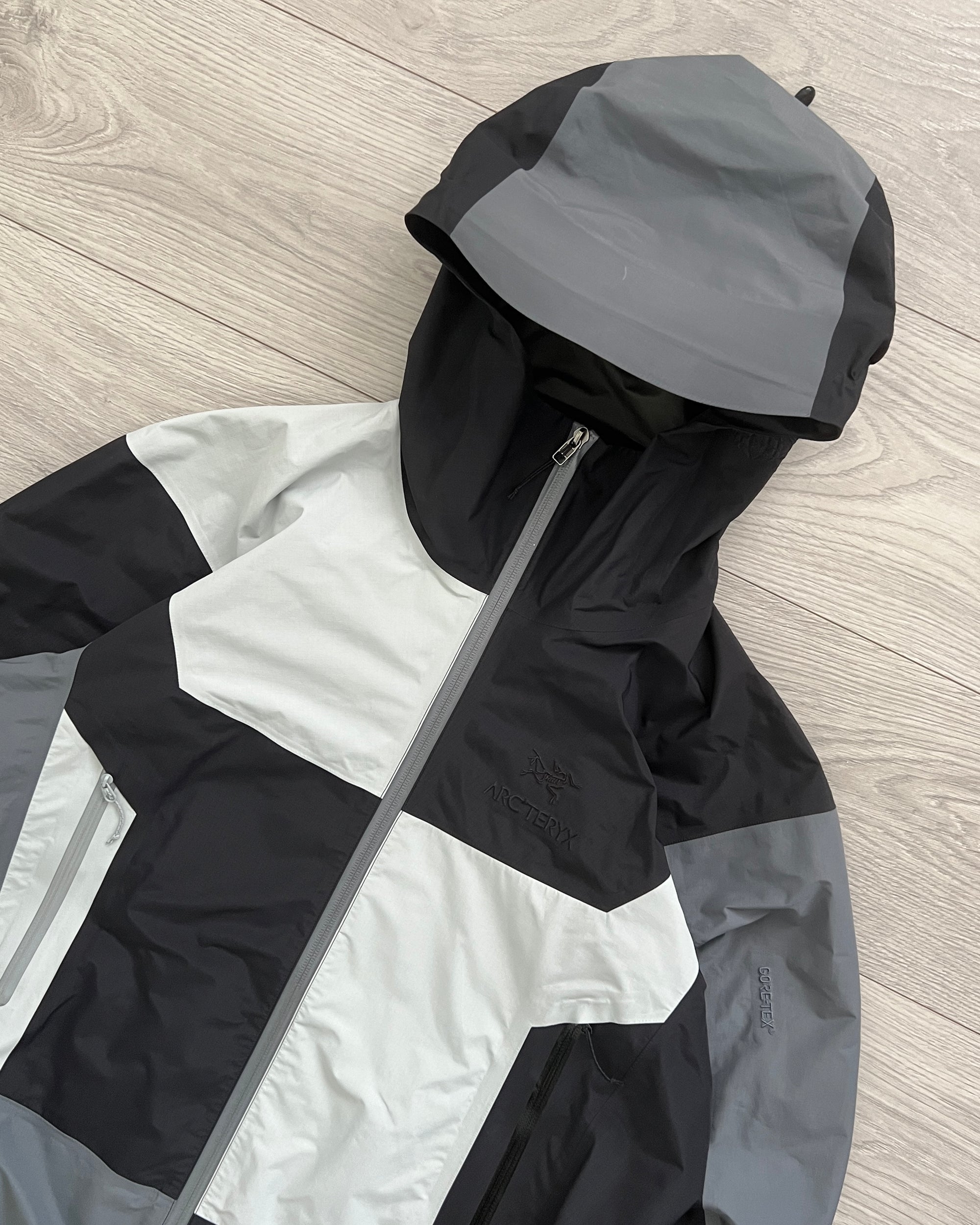 Arcteryx Beams SS2017 Beta Gore-Tex Patchwork Jacket - Size S