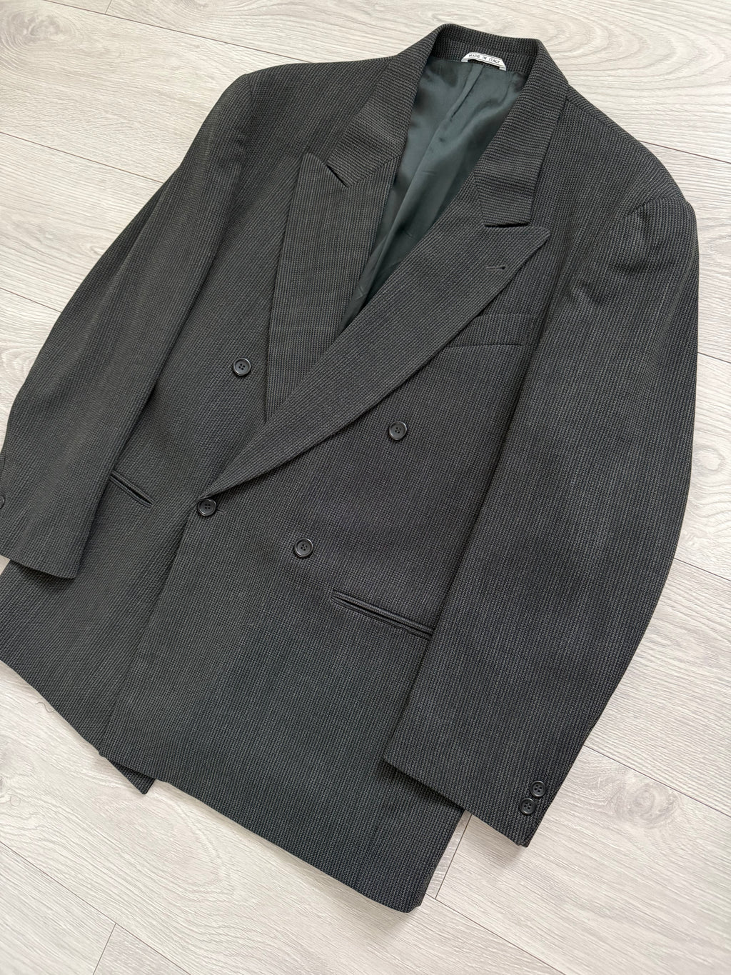Vintage 1980s Peaked Lapel Double Breasted Pleated Wool Textured Grey Suit - Size XL Jacket / 36" Waist