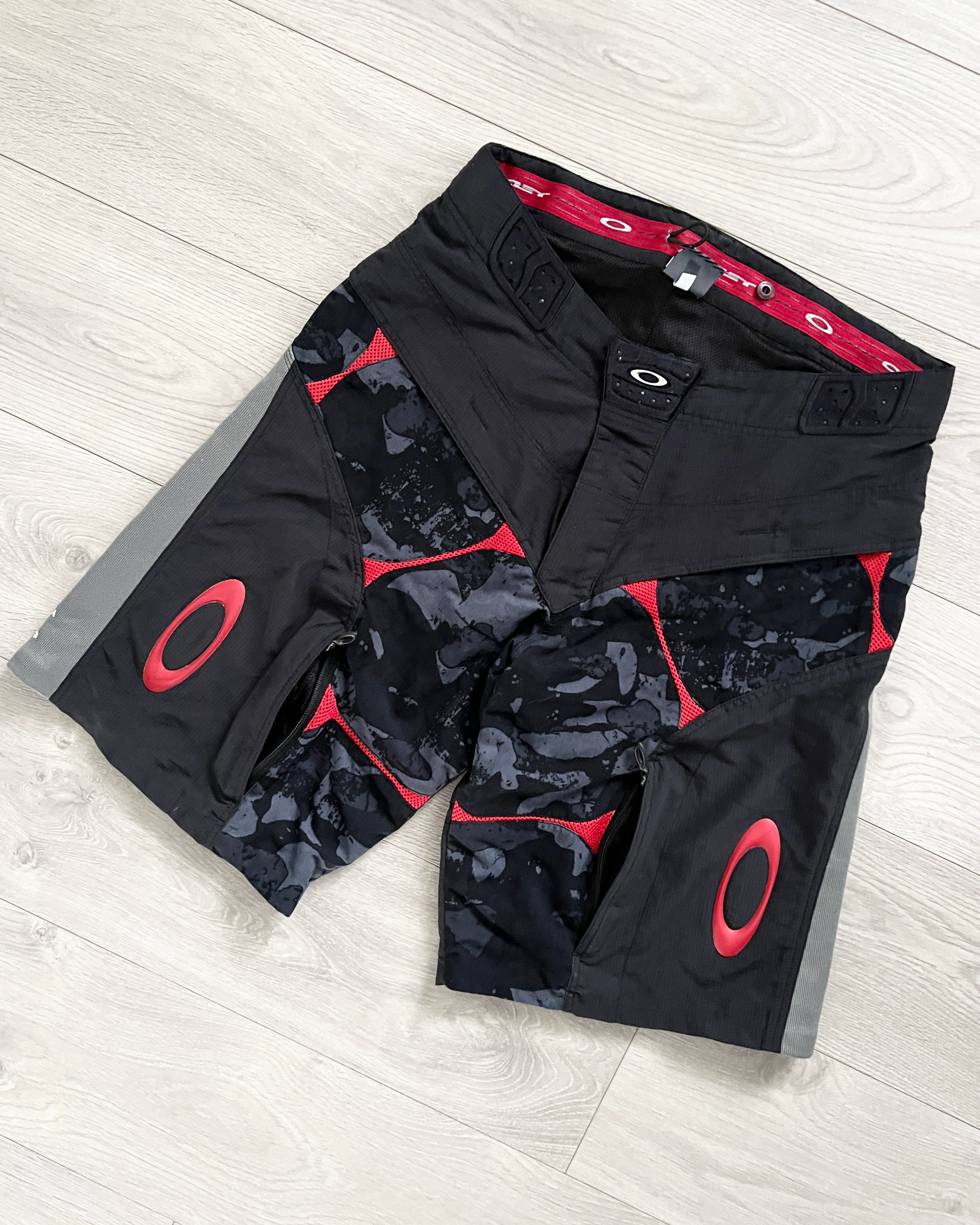 Oakley padded cycling online shorts