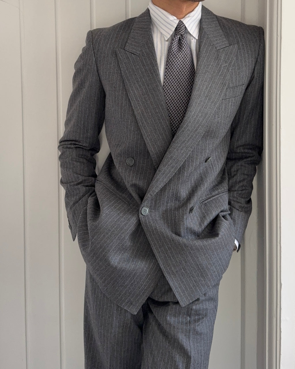 Vintage 1980s Double Breasted Peaked Lapel Pleated Merino Wool Grey Suit & Armani Tie - Size S Jacket / 30" Waist
