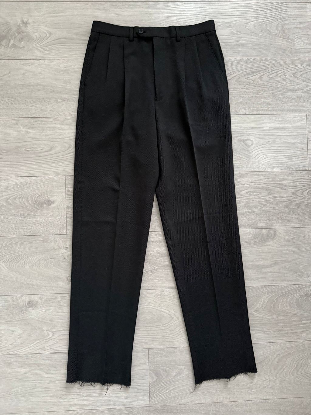 Giorgio Armani 1980s Double Breasted Pleated Wool Suit Black New - Size L Jacket / 32" Waist