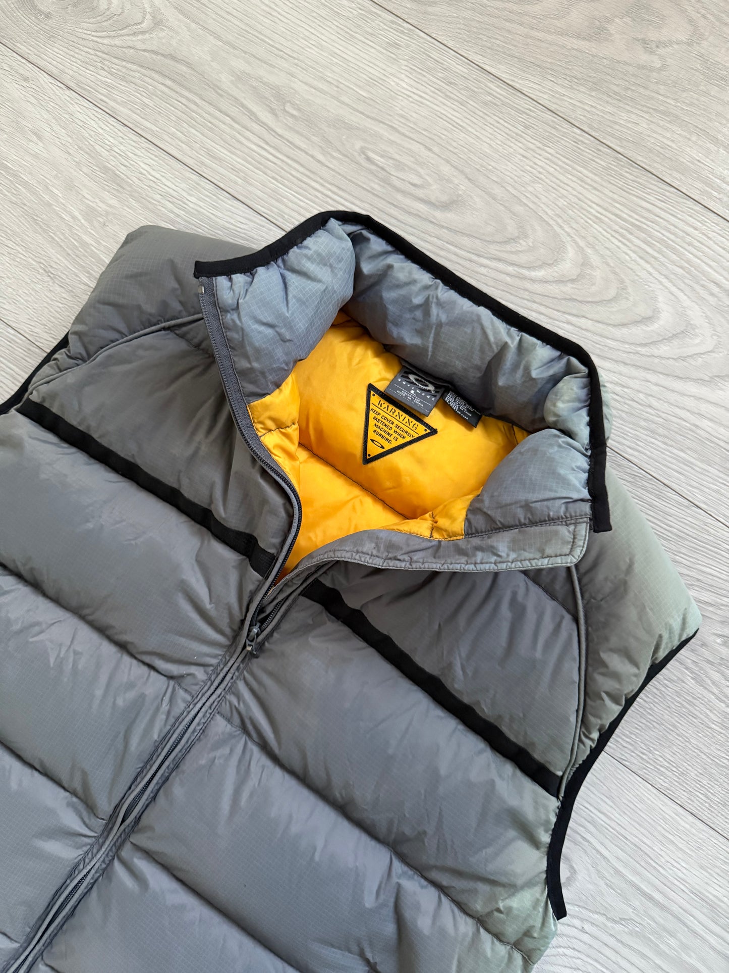 Oakley Software 2006 Technical Iridescent Down Puffer Vest - Size L