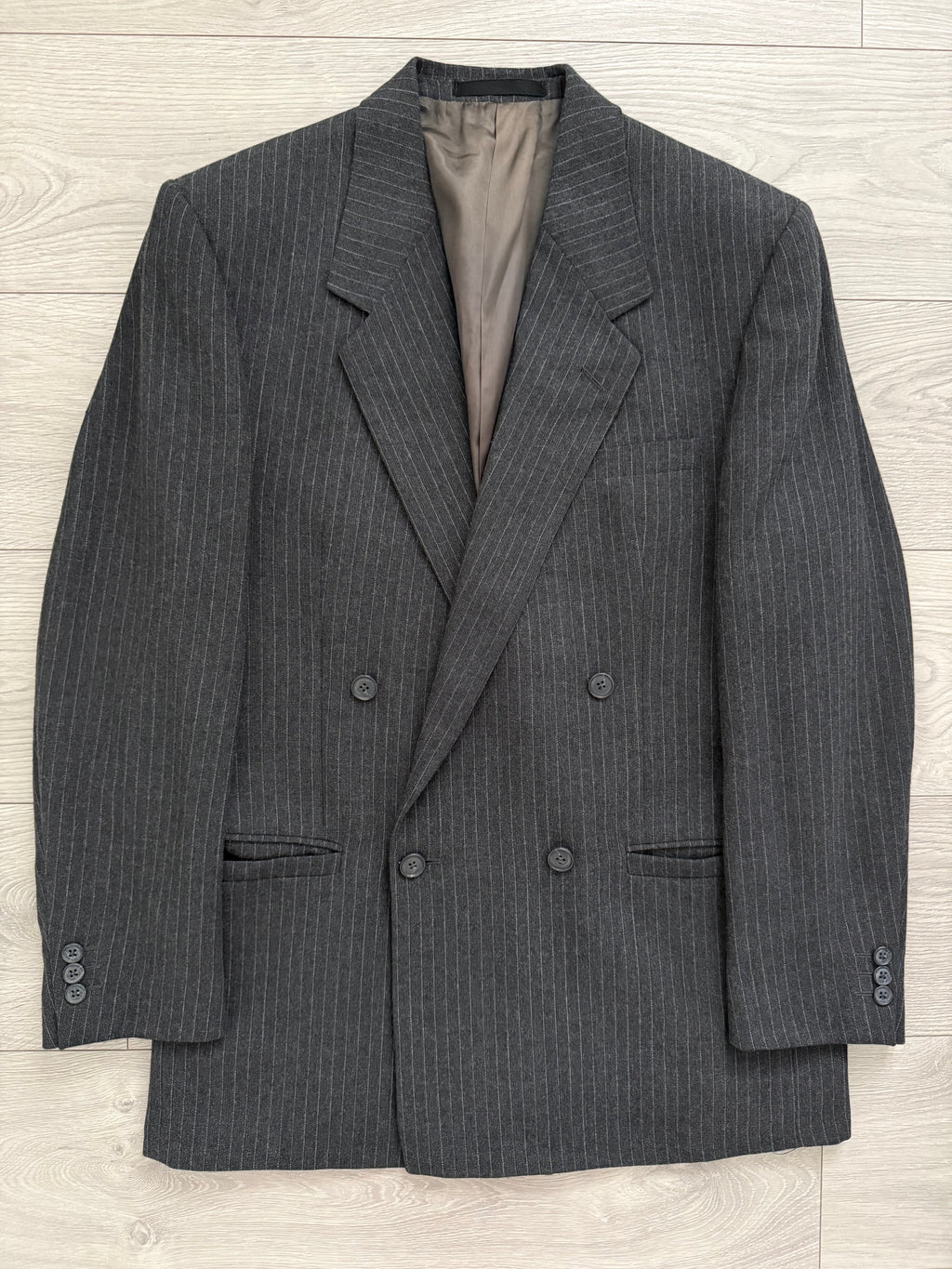 Versace 1980s Notch Lapel Double Breasted Pleated Wool Pinstriped Suit Grey - Size M Jacket / 32" Waist