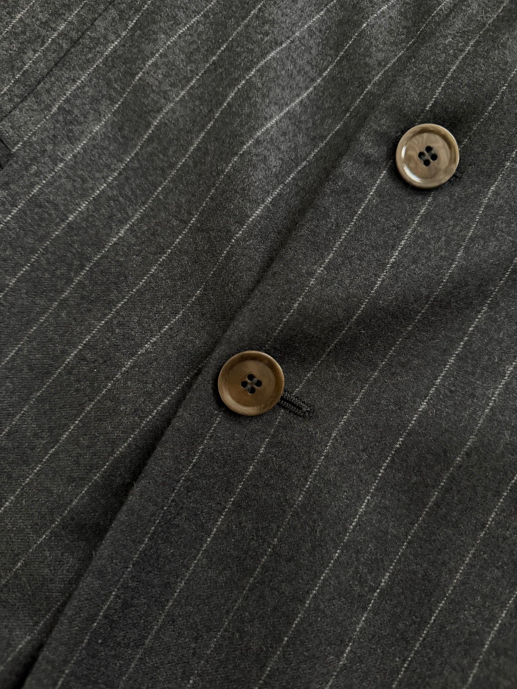 Giorgio Armani Black Label 1990s Cashmere 3B Pleated Striped Suit Grey - Size XL Jacket / 36" Waist