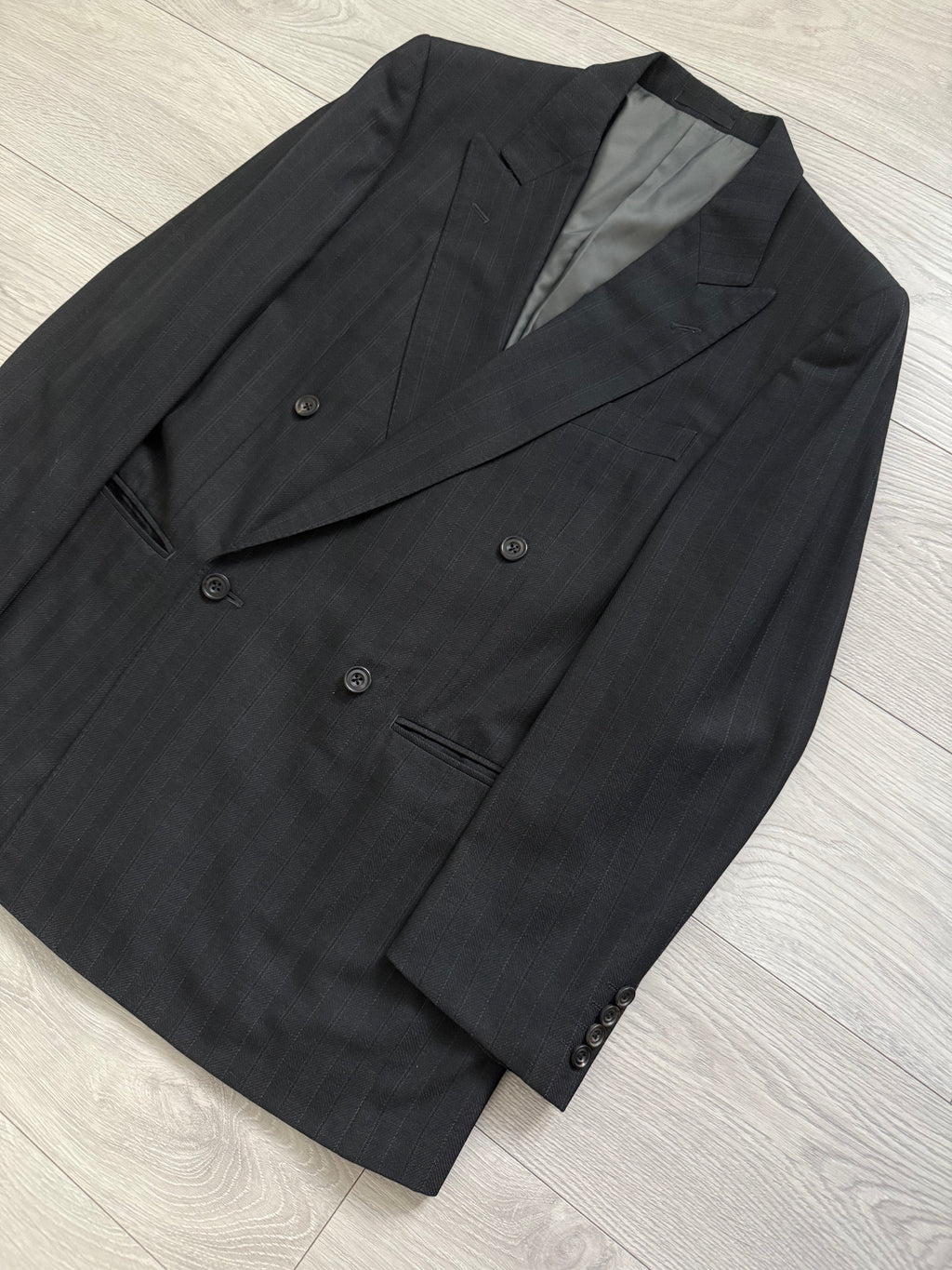 Burberry 1990s Peak Lapel Double Breasted Pleated Black Grey Suit - Size M Jacket / 32" Waist