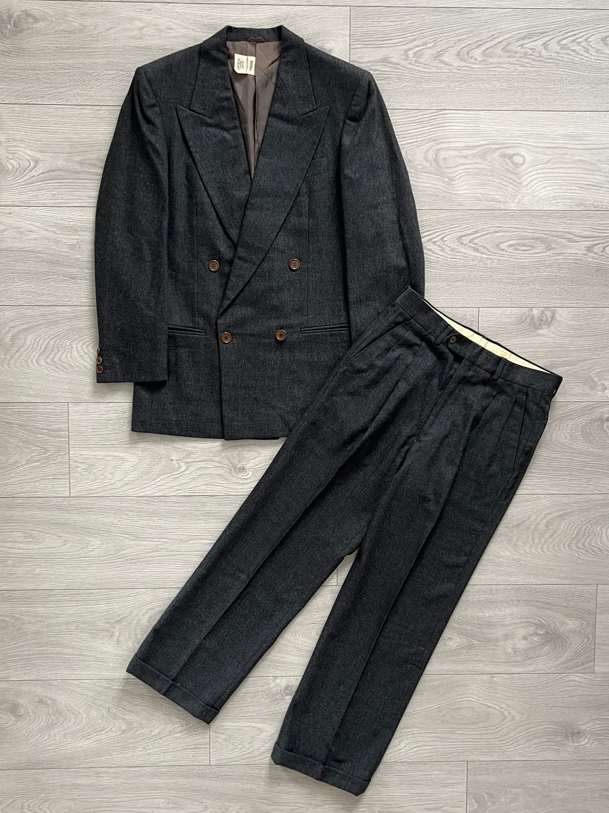 Giorgio Armani 1990s Double-Breasted Pleated Relaxed Wool Suit - Size S Jacket / 30" Waist