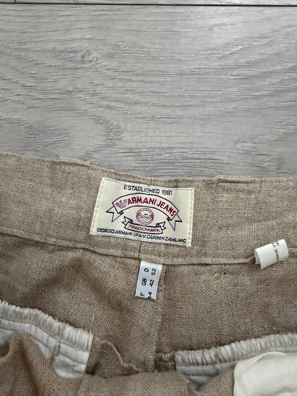 Armani 1990s Triple Pleat Beige Linen Pants - Size 34" Waist