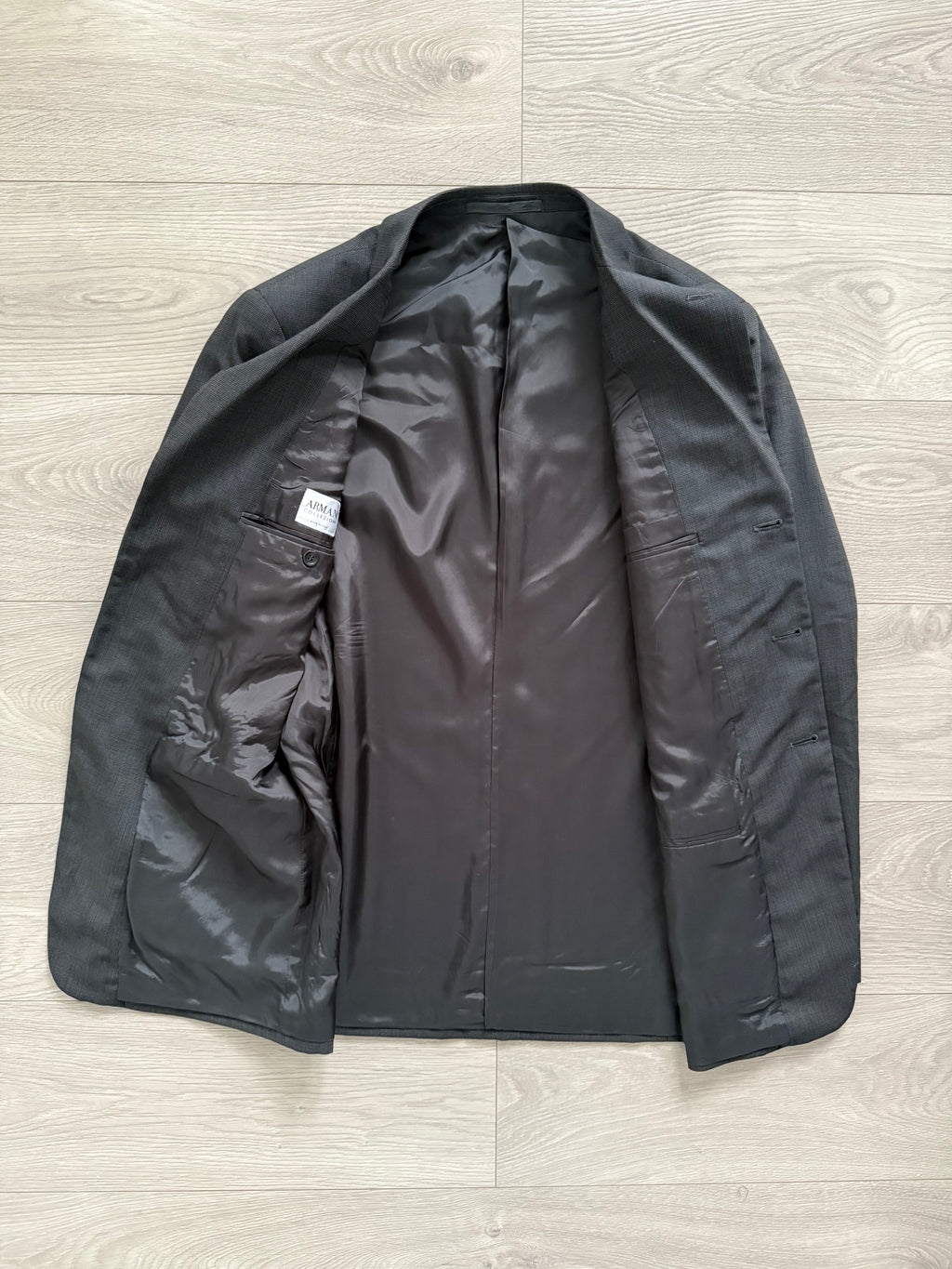 Armani 1990s 3B Charcoal Grey Pleated Wool Suit - Size L Jacket / 34" Waist