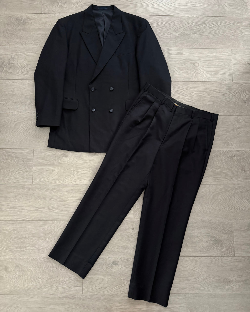 Doremuil Fabric Double Breasted Pleated Wool Suit - Size XL Jacket / 36" Waist