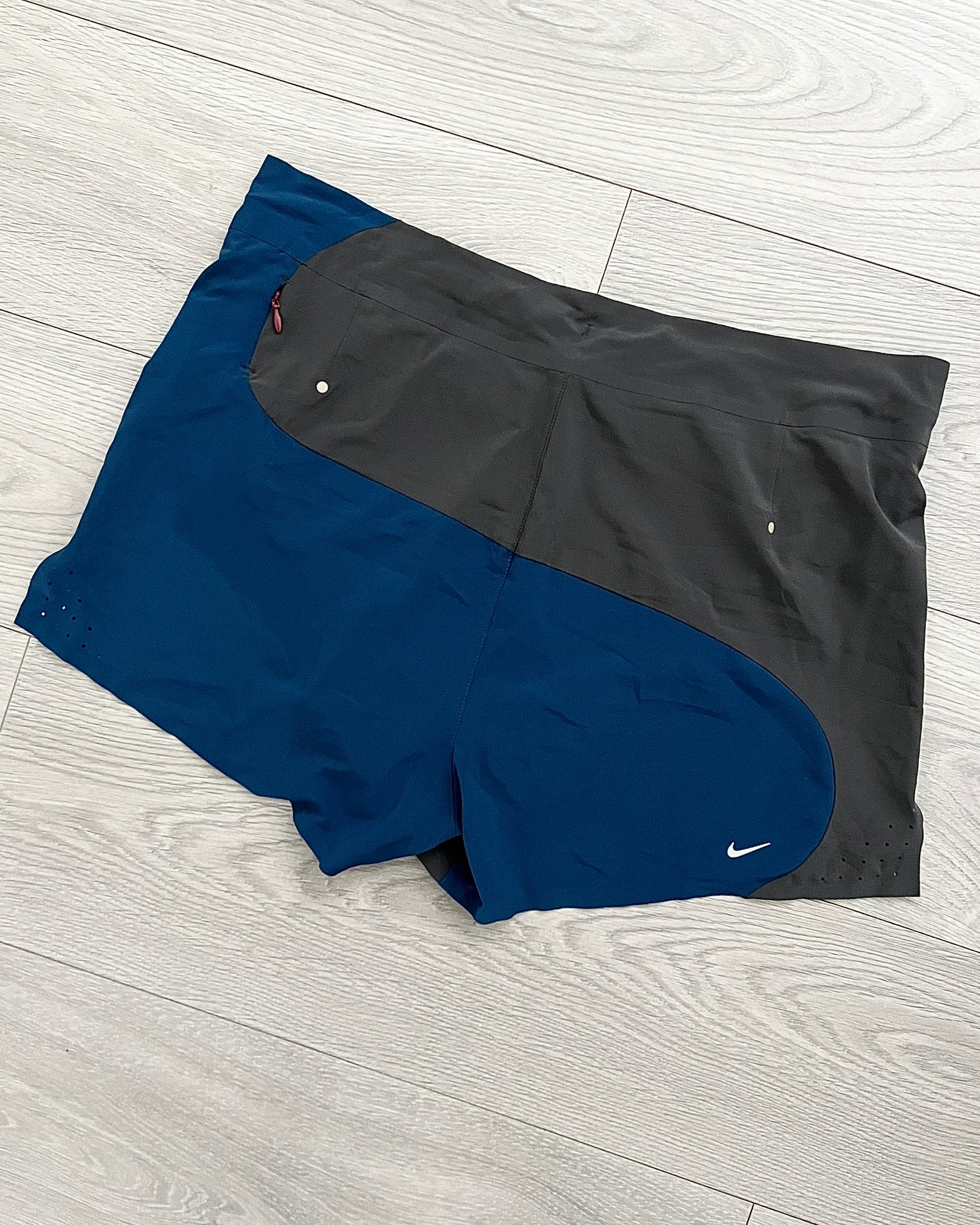 Nike Gyakusou SS2014 Light/Dark Split Curve Panelled Shorts - Size XL