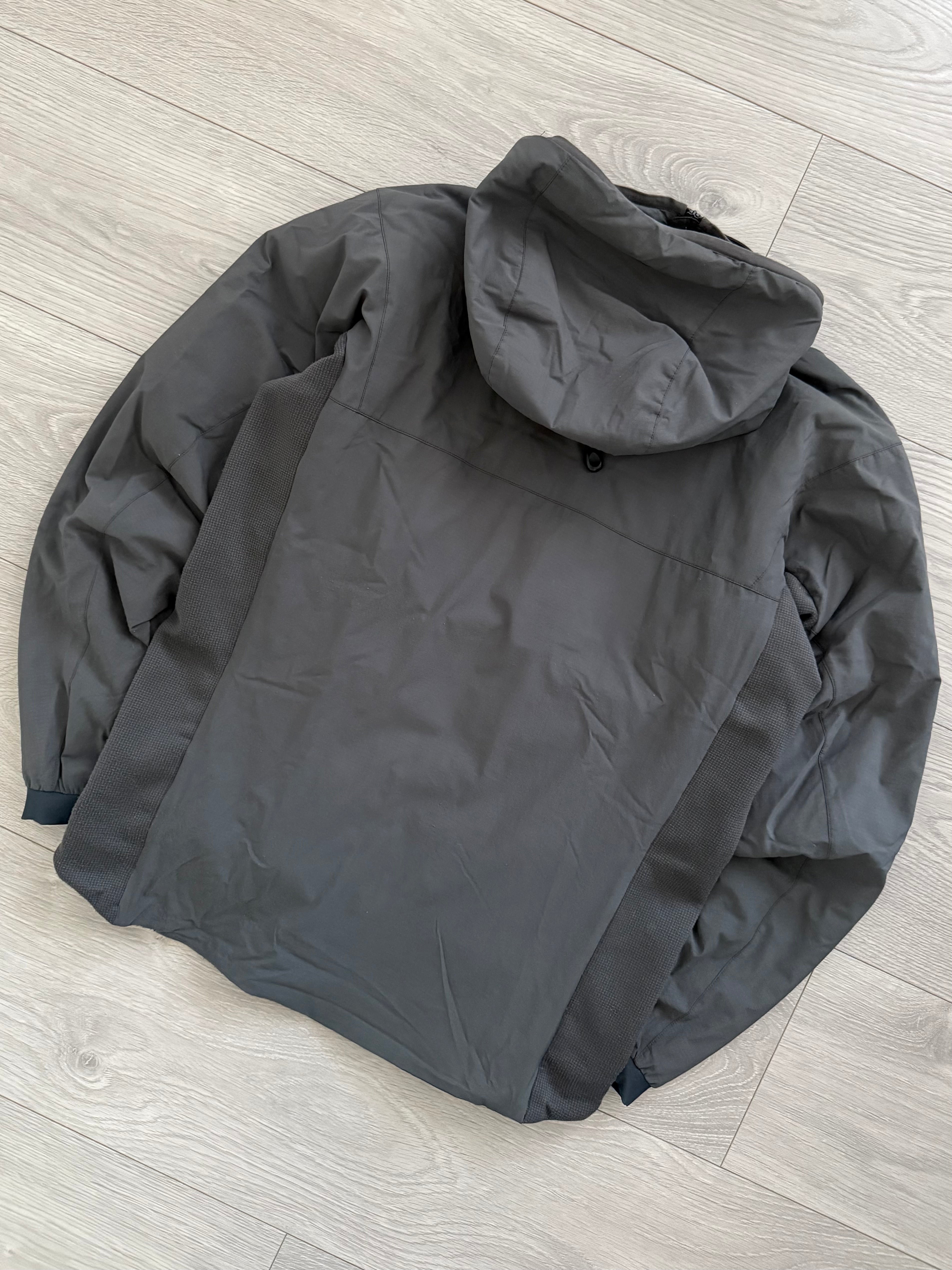 Arc'teryx LEAF Atom LT Hooded Jacket Wolf Grey - Size XS