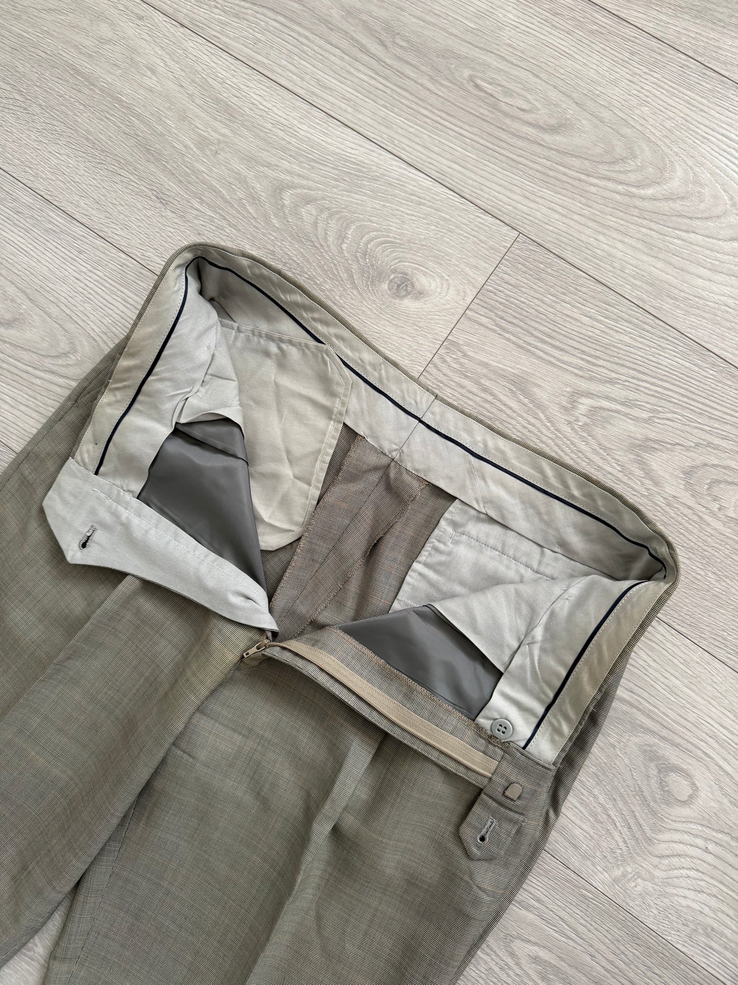 Yves Saint Laurent 1990s Checkered Pleated Wool Suit - Size L Jacket / 34" Waist