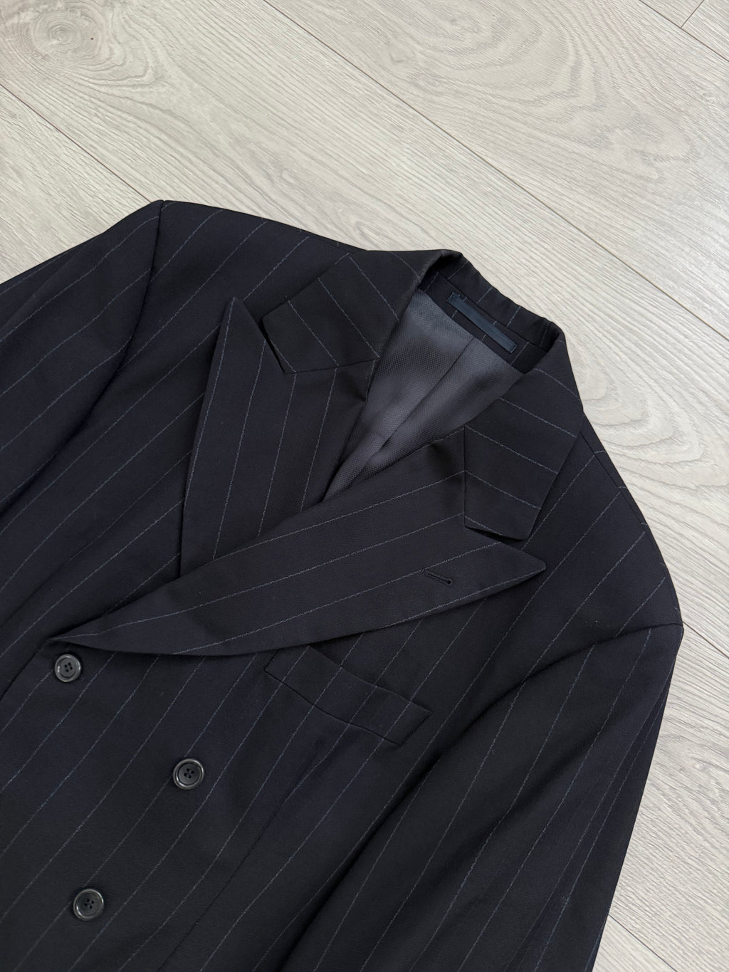 Hugo Boss 1990s 'Nostalgia' 6B Double Breasted Pleated Striped Wool Navy Suit - Size M Jacket / 32" Waist