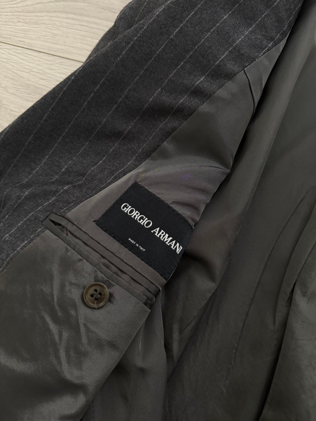Giorgio Armani Black Label 1990s Cashmere 3B Pleated Striped Suit Grey - Size XL Jacket / 36" Waist
