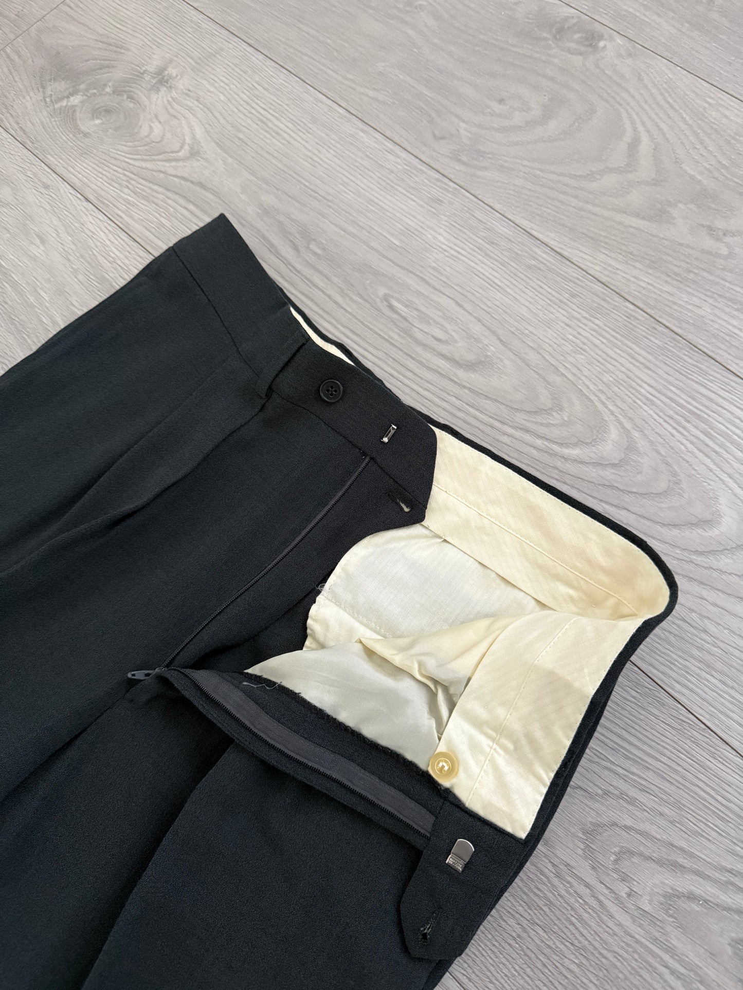 Giorgio Armani 1990s Double Breasted Draped Pleated Wool Suit - Size L Jacket / 32" Waist