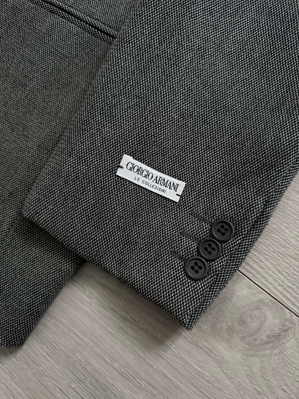 Giorgio Armani 1980s Double Breasted Pleated Wool Suit Textured Grey New - Size L Jacket / 32" Waist