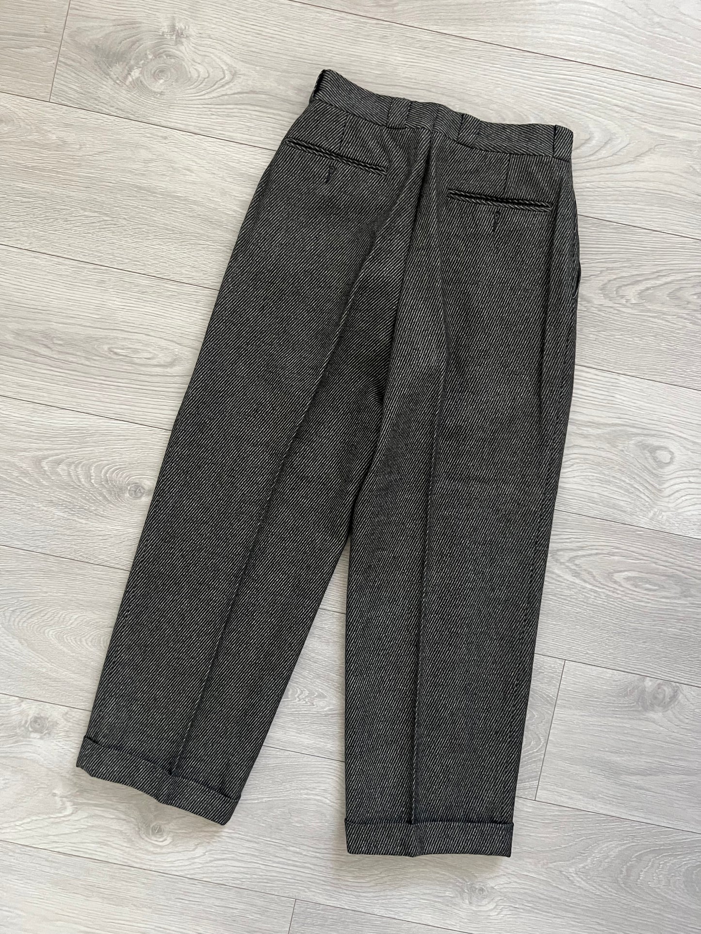 Armani 1990s Pleated Herringbone Wool Suit - S Jacket / 28" Waist