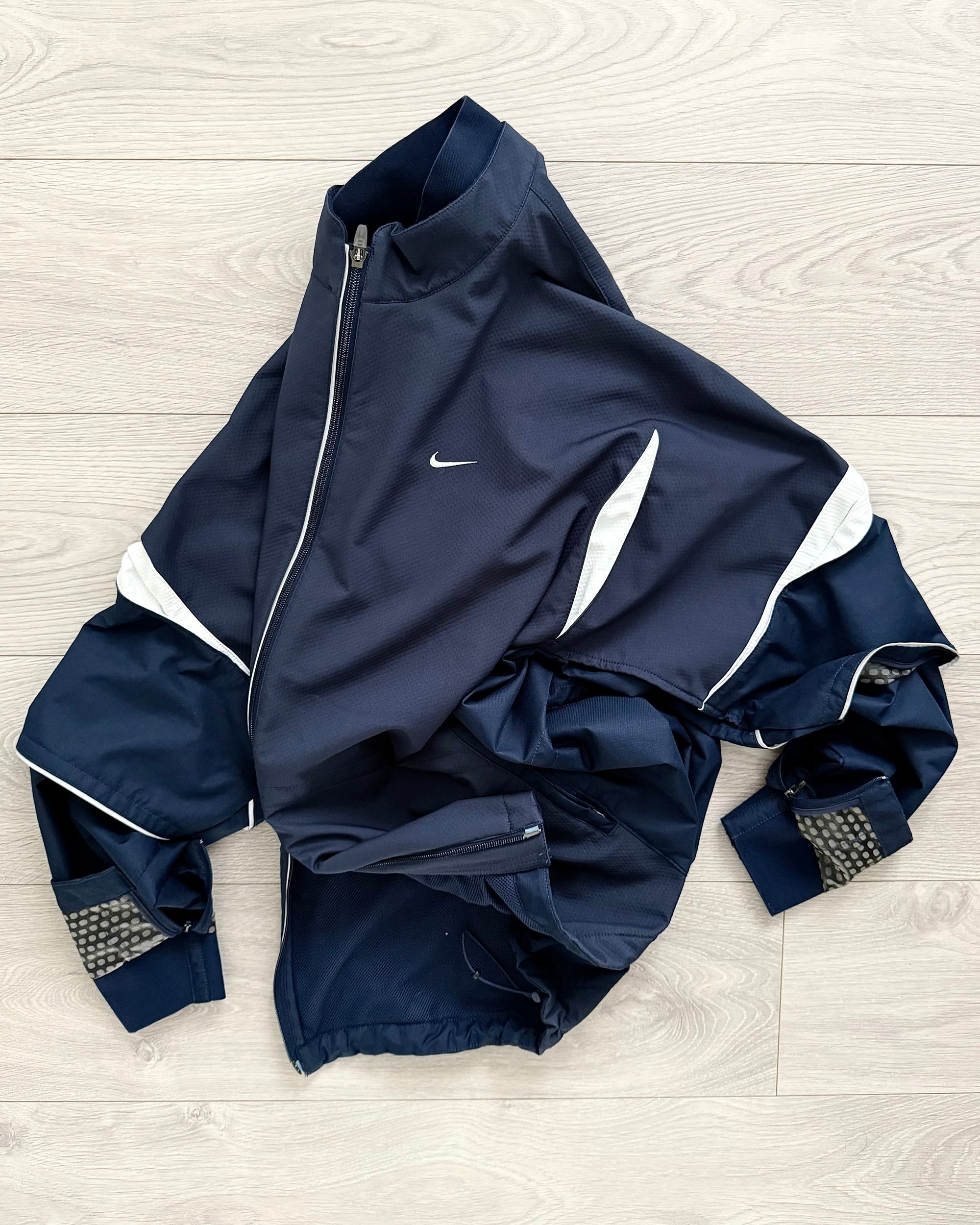 Nike Sphere React 3D Articulated Sleeve Technical Jacket - Size M