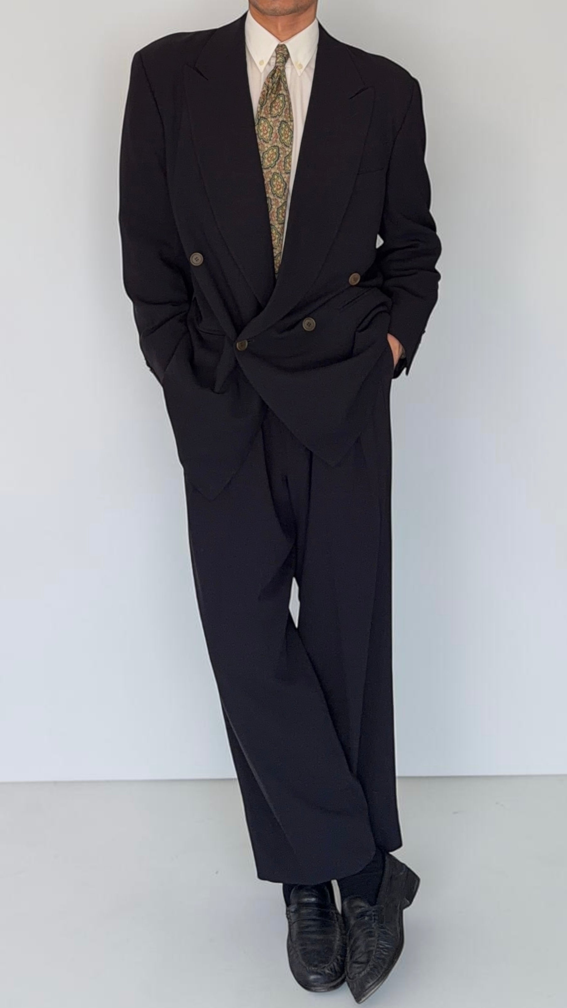 Giorgio Armani 1990s Black Label Peaked Lapel Double Breasted Navy Wool Pleated Draped Suit - Size L Jacket / 34" Waist