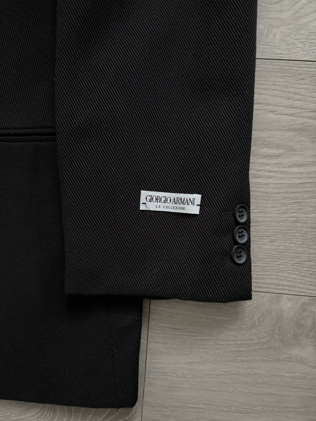 Giorgio Armani 1980s Double Breasted Pleated Wool Suit Black New - Size L Jacket / 32" Waist