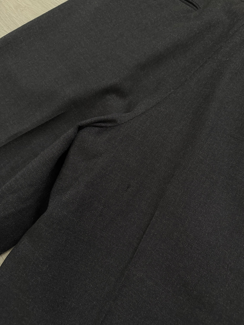 Giorgio Armani Mainline 1980s 2B Double Pleat Wool Charcoal Grey Suit - Size S Jacket / 30" Waist