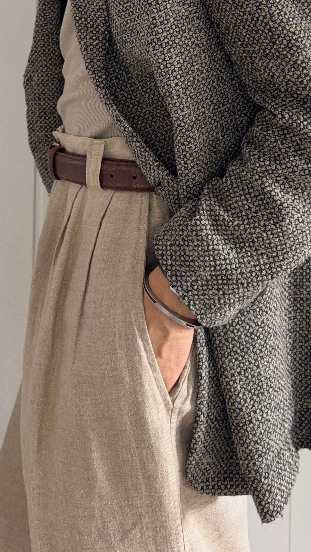 Armani 1990s Triple Pleat Beige Linen Pants - Size 34" Waist