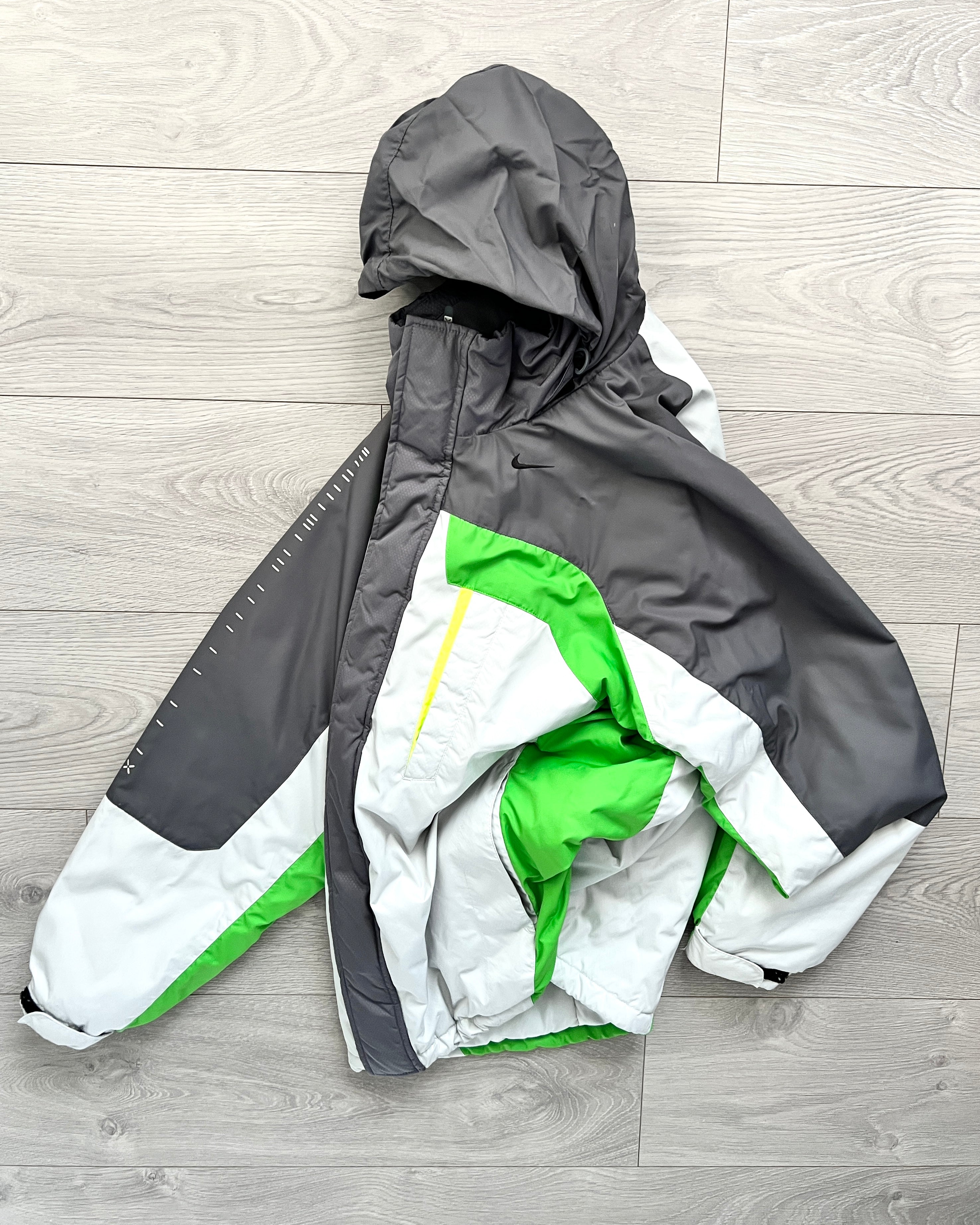 Nike Clima Fit 2000s Insulated Technical Jacket - Size L