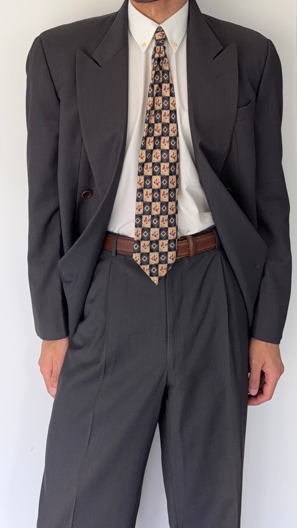 Armani 1990s Peaked Lapel Double Breasted Pleated Wool Suit Grey - Size L Jacket / 34" Waist