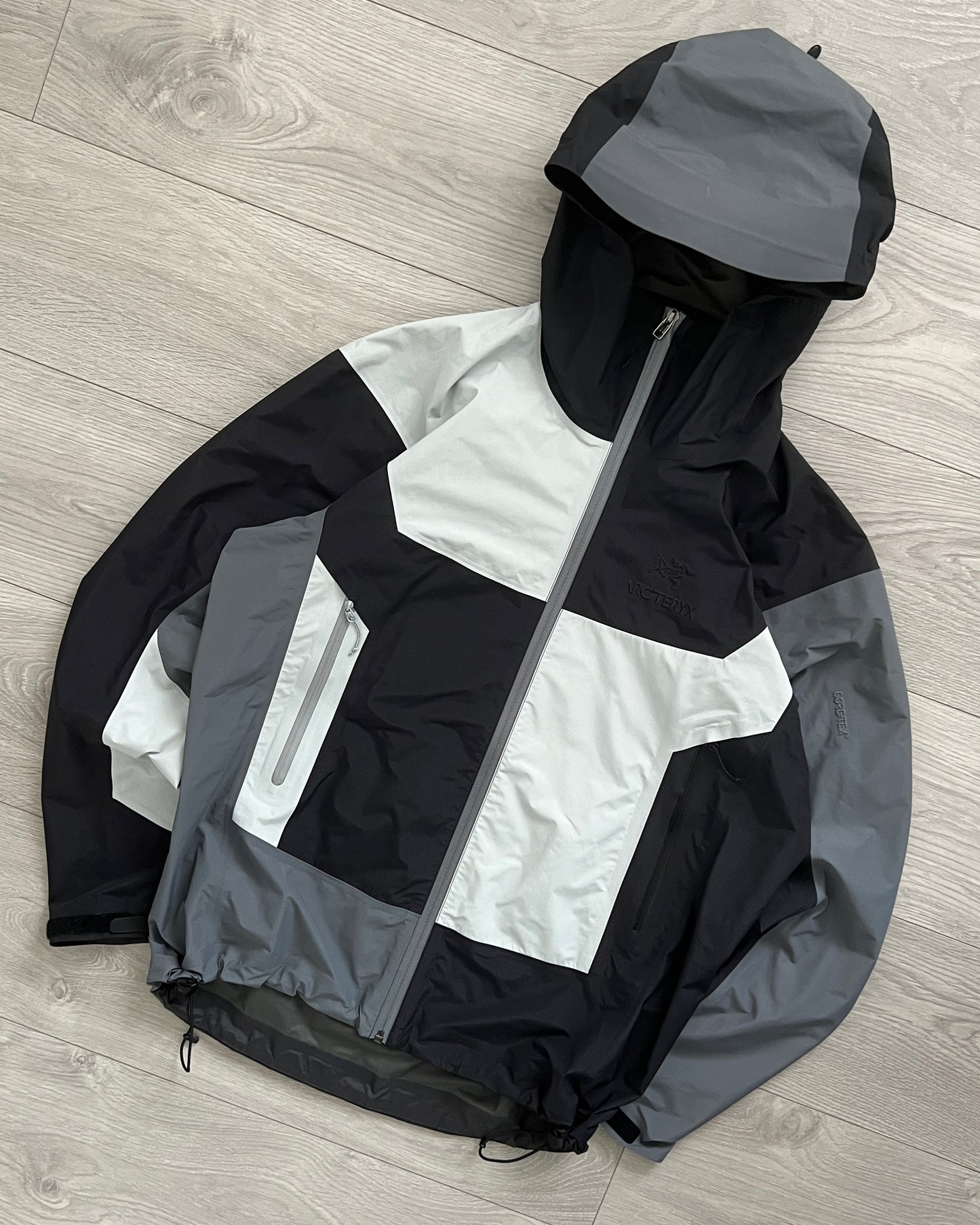 Arcteryx Beams SS2017 Beta Gore-Tex Patchwork Jacket - Size M