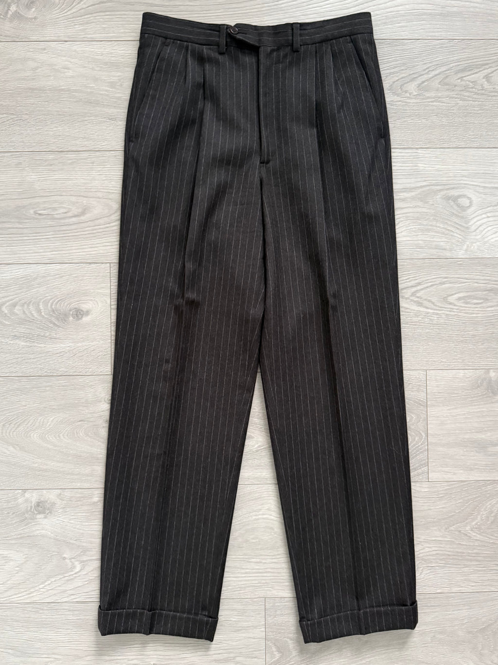 Valentino 1980s 6B Double Breasted Charcoal Wool Power Suit - Size M Jacket / 31" Waist
