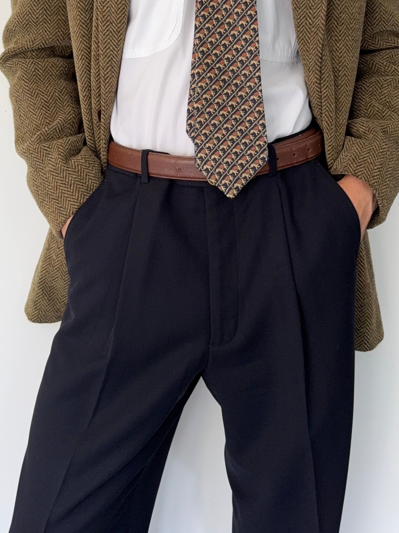 Armani 2000s Pleated Wool Black Pants - Size 30" Waist