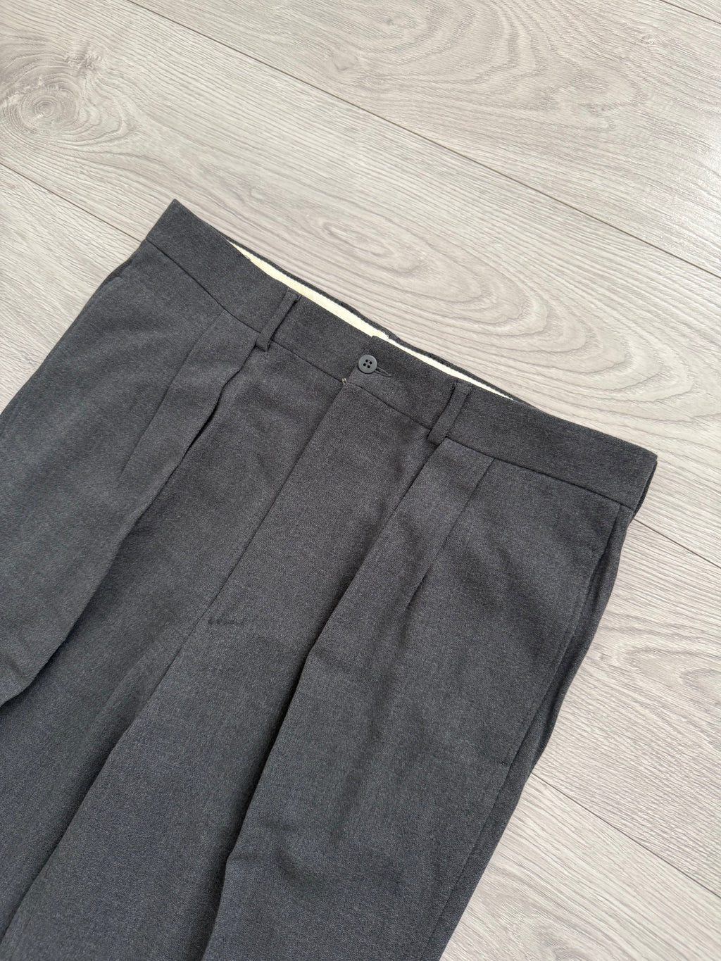 Giorgio Armani 1990s 3-B Pleated Wool Suit - Size L Jacket / 34" Waist