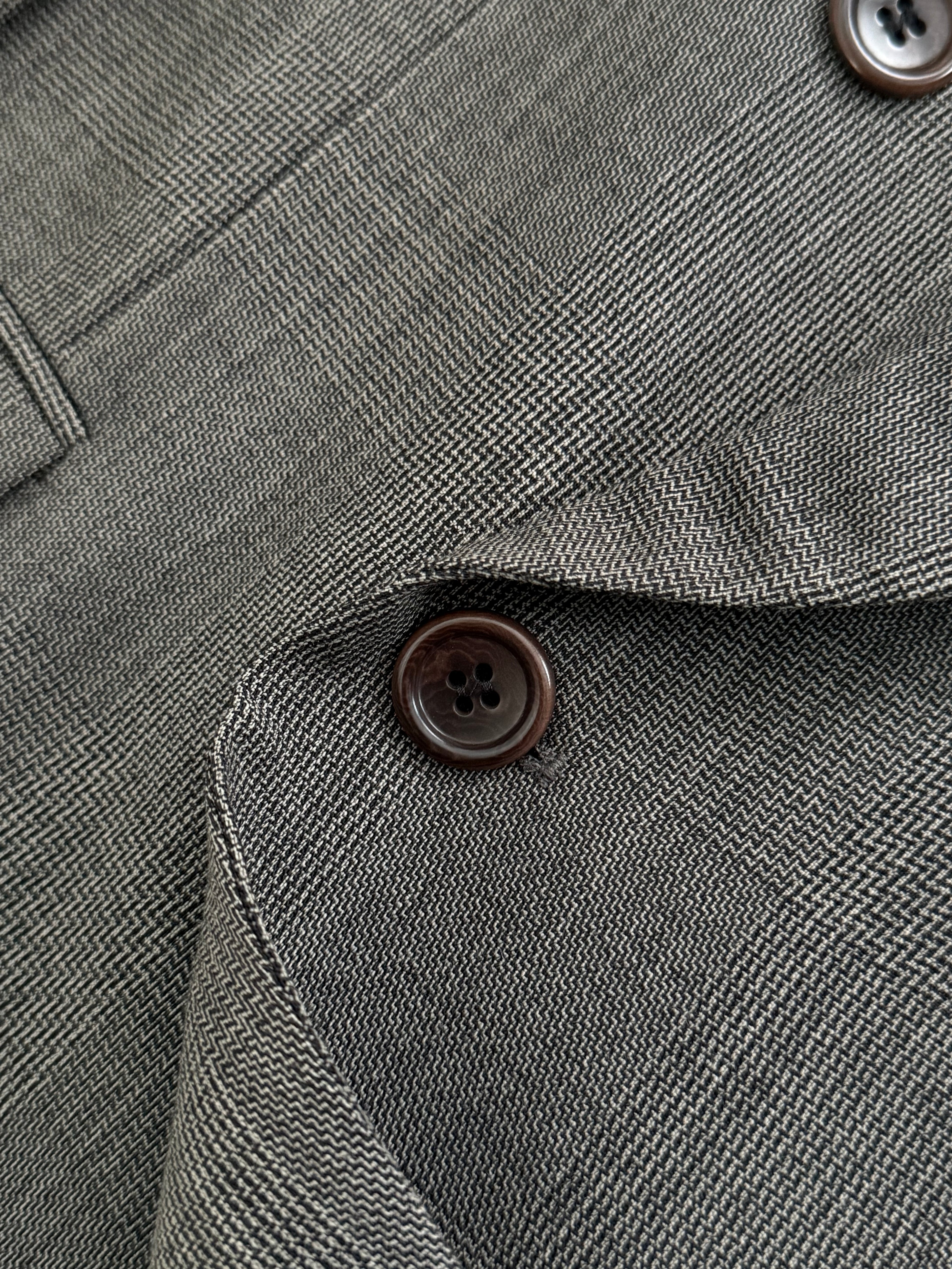 Hugo Boss 1980s 'Zeus' Peaked Lapel Double Breasted Pleated Wool Check Suit Greige - Size XL Jacket / 34" Waist