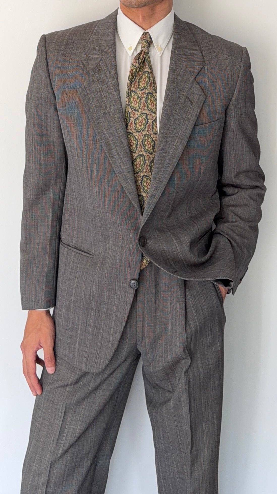 Giorgio Armani Mani 1980s 2B Textured Wool Grey Pleated Suit - Size M Jacket / 32" Waist