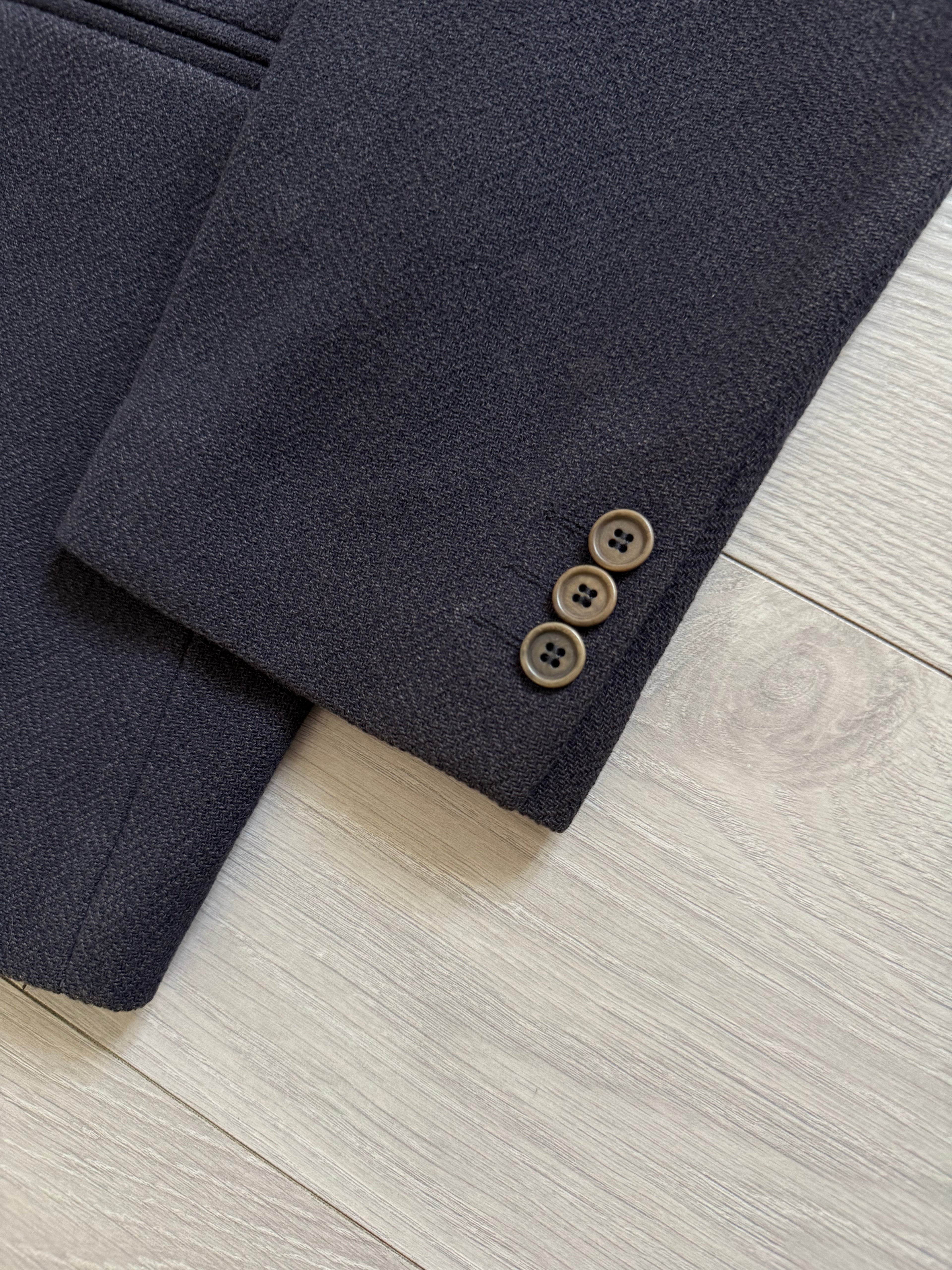 Giorgio Armani 1980s 3B Herringbone Wool Navy Sport Jacket Blazer - Size L