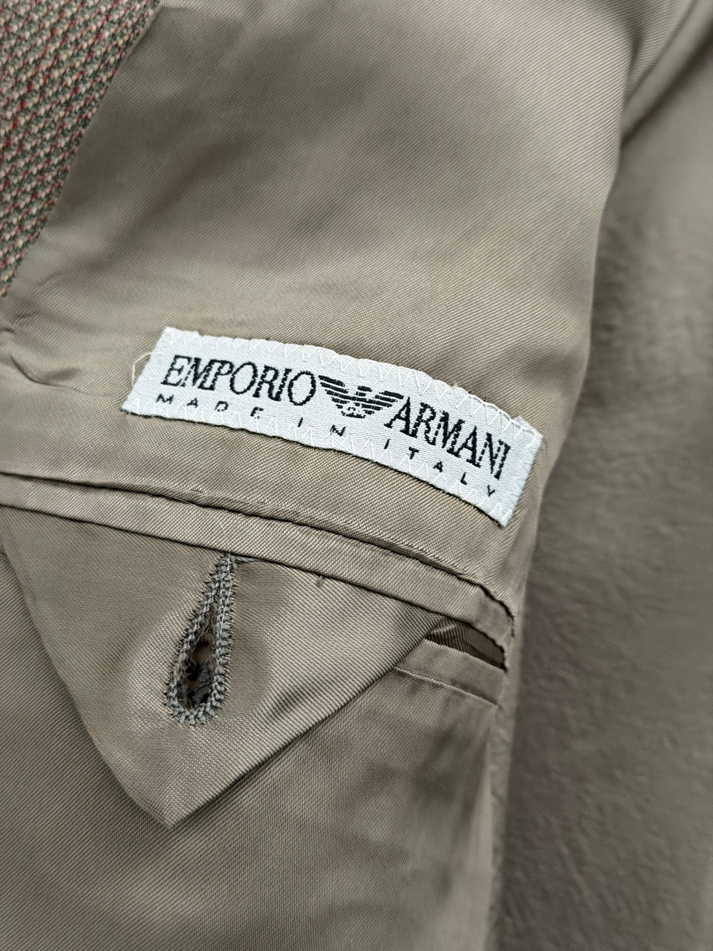 Emporio Armani 1990s Peaked Lapel Double Breasted Textured Weave Pleated Wool Suit - Size XL Jacket / 34" Waist
